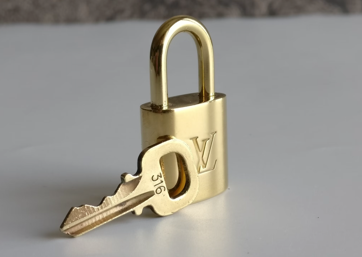 Louis Vuitton CUP 2000 hotsell padlock