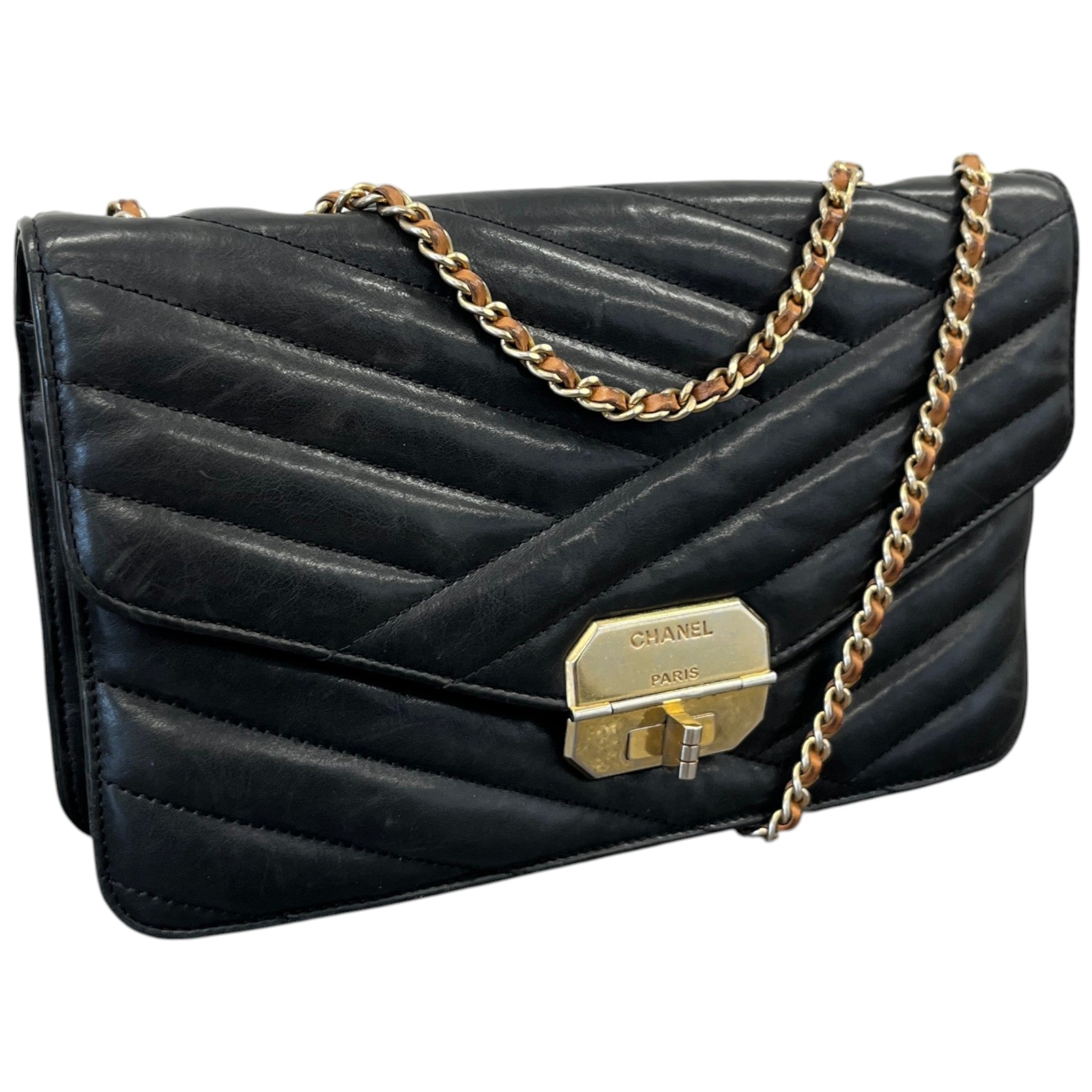 Women's Gabrielle Chevron Flap Bag Black