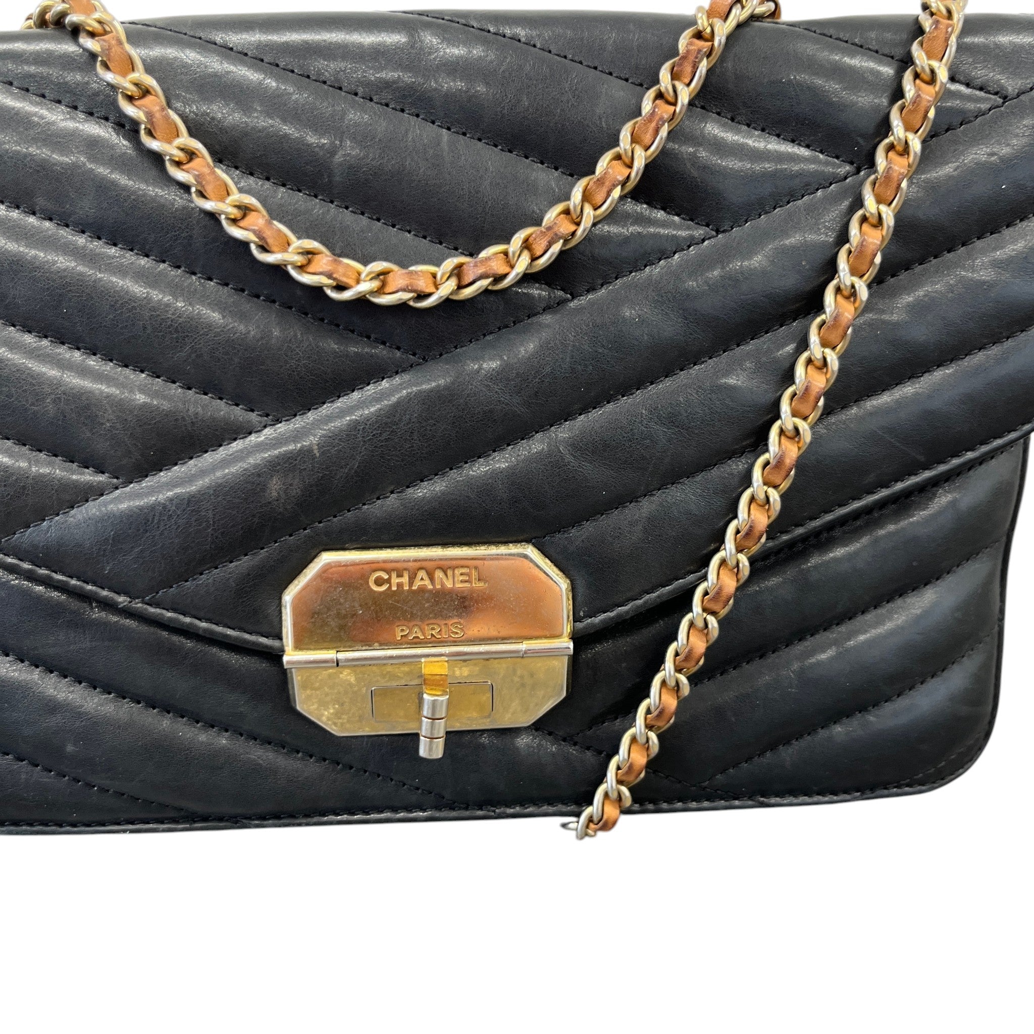 Women's Gabrielle Chevron Flap Bag Black