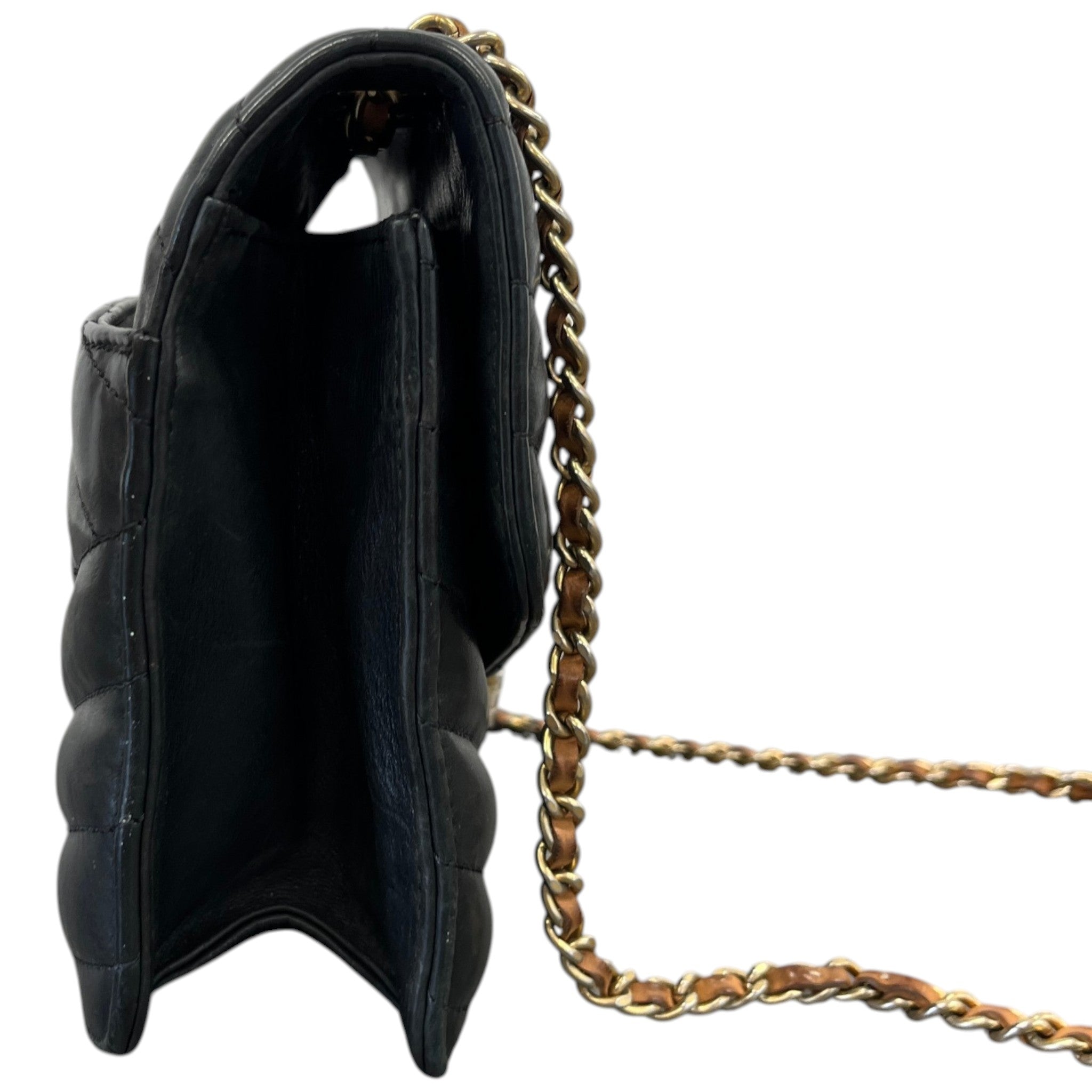 Women's Gabrielle Chevron Flap Bag Black