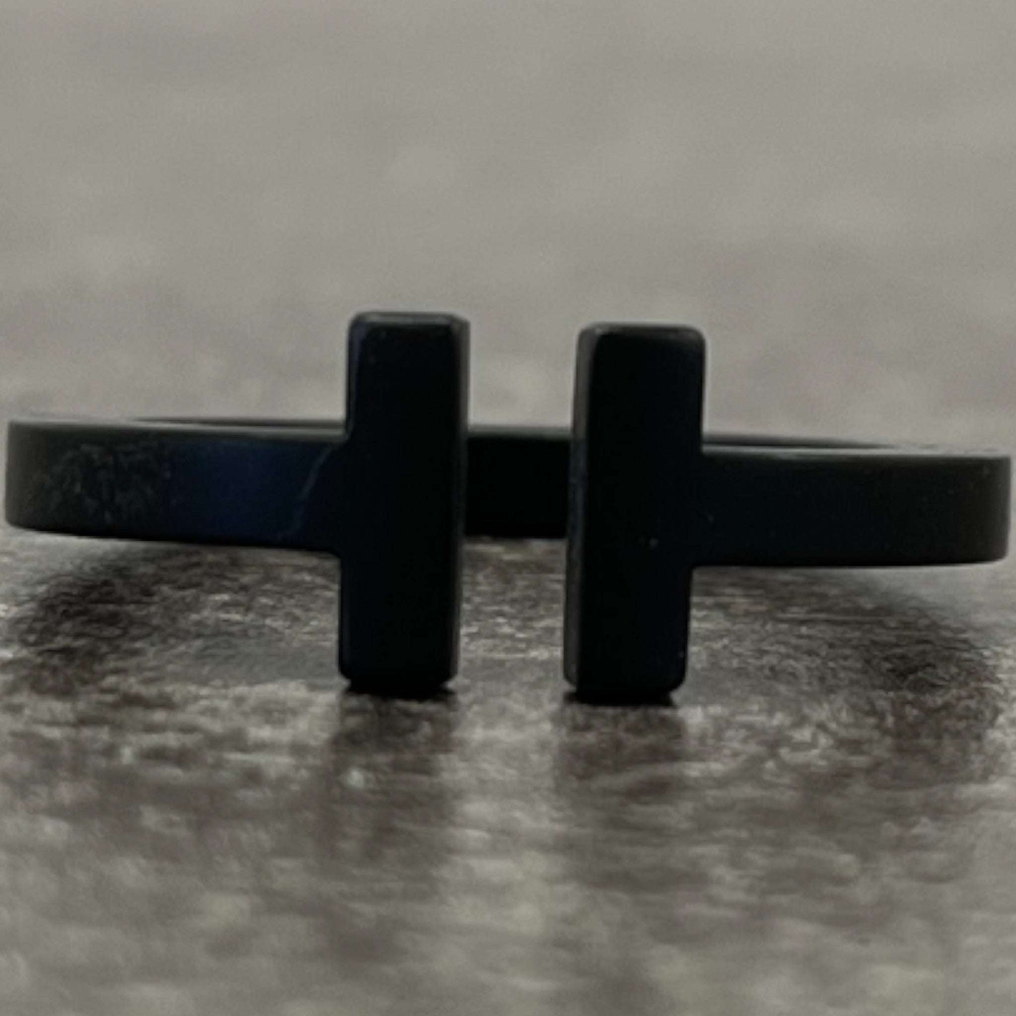 Men's T Square Ring Black