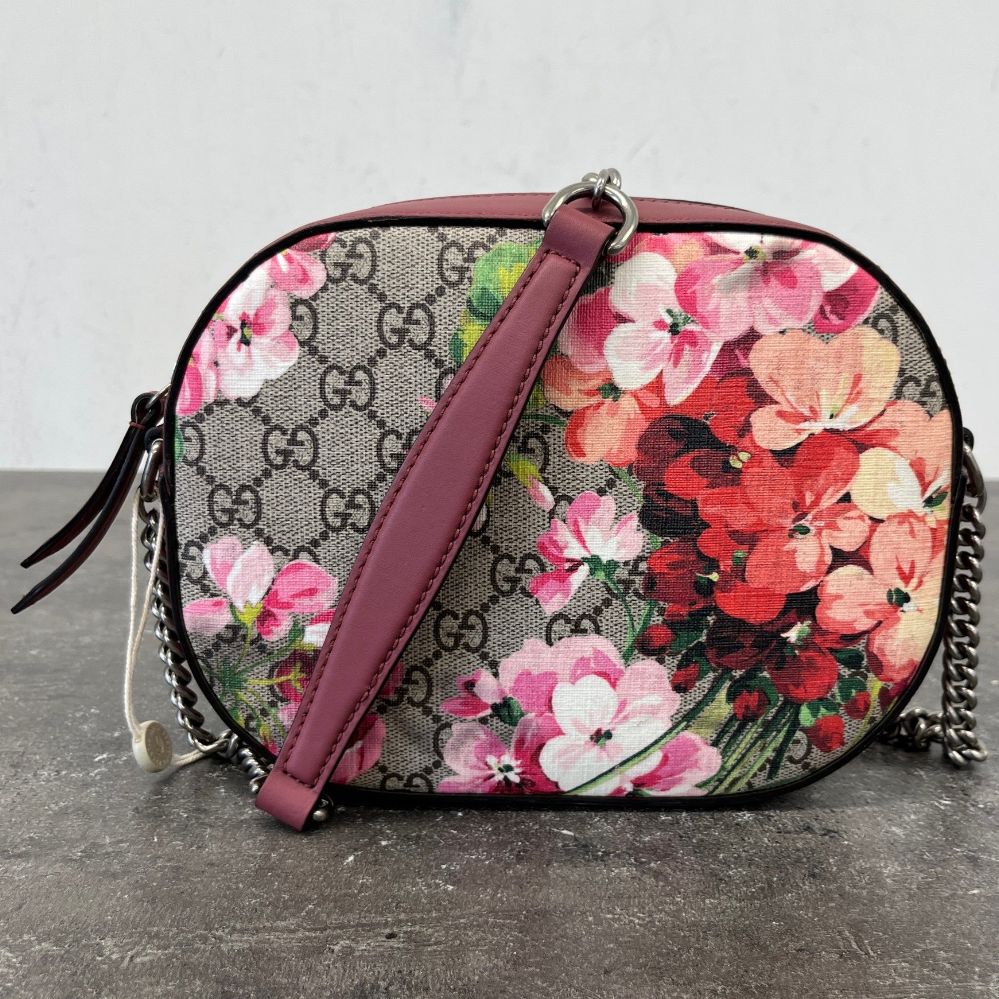 Women's Gg Supreme Blooms Crossbody Bag Beige