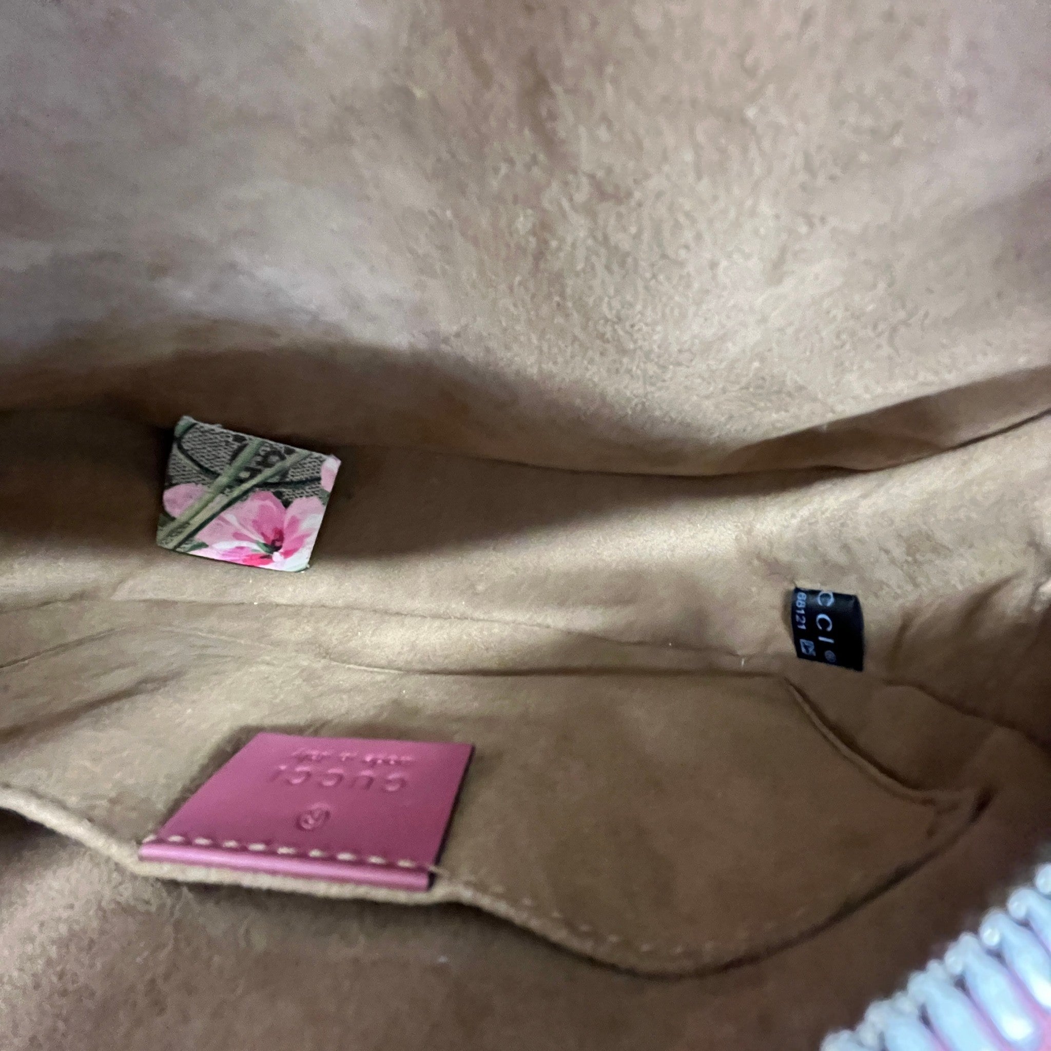 Women's Gg Supreme Blooms Crossbody Bag Beige
