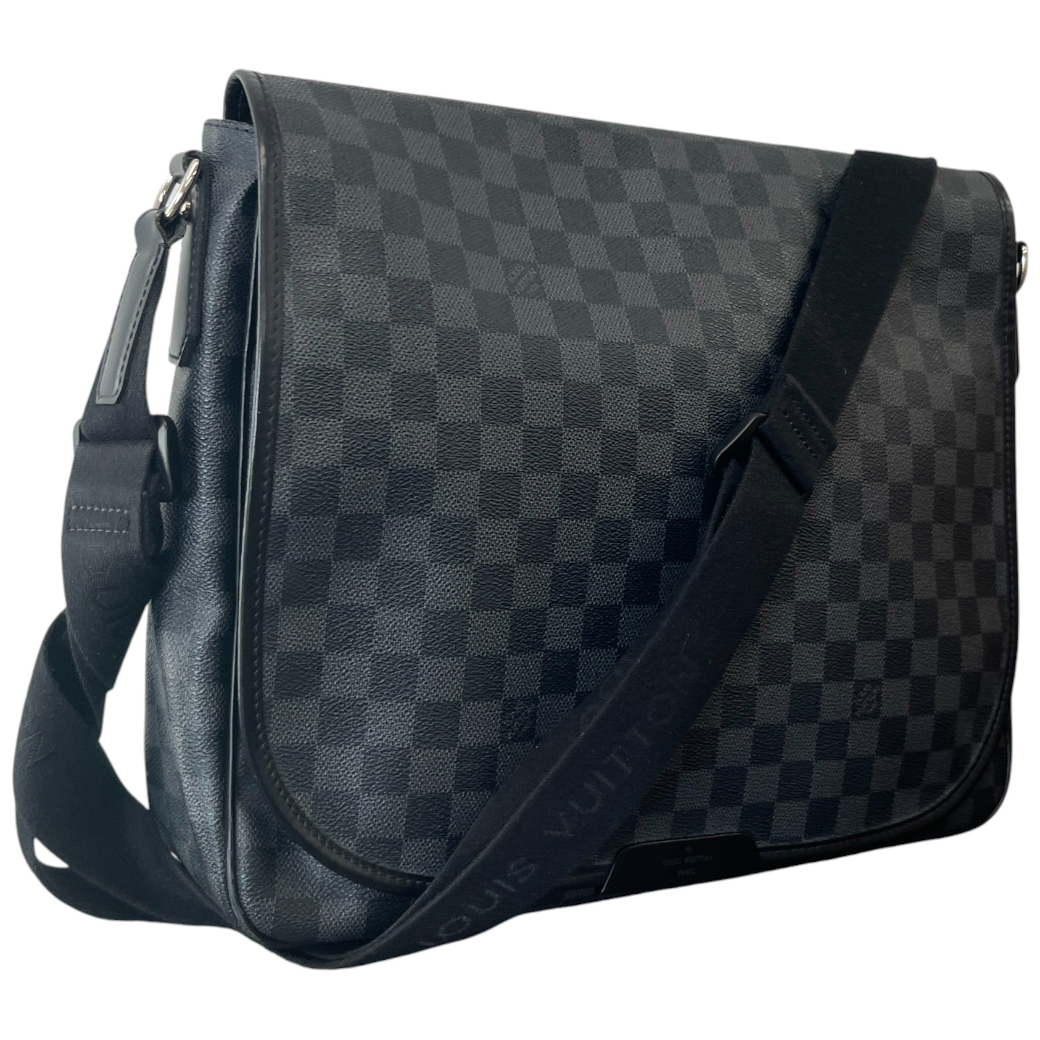 Men's Damier Graphite Daniel Mm Messenger Bag Black