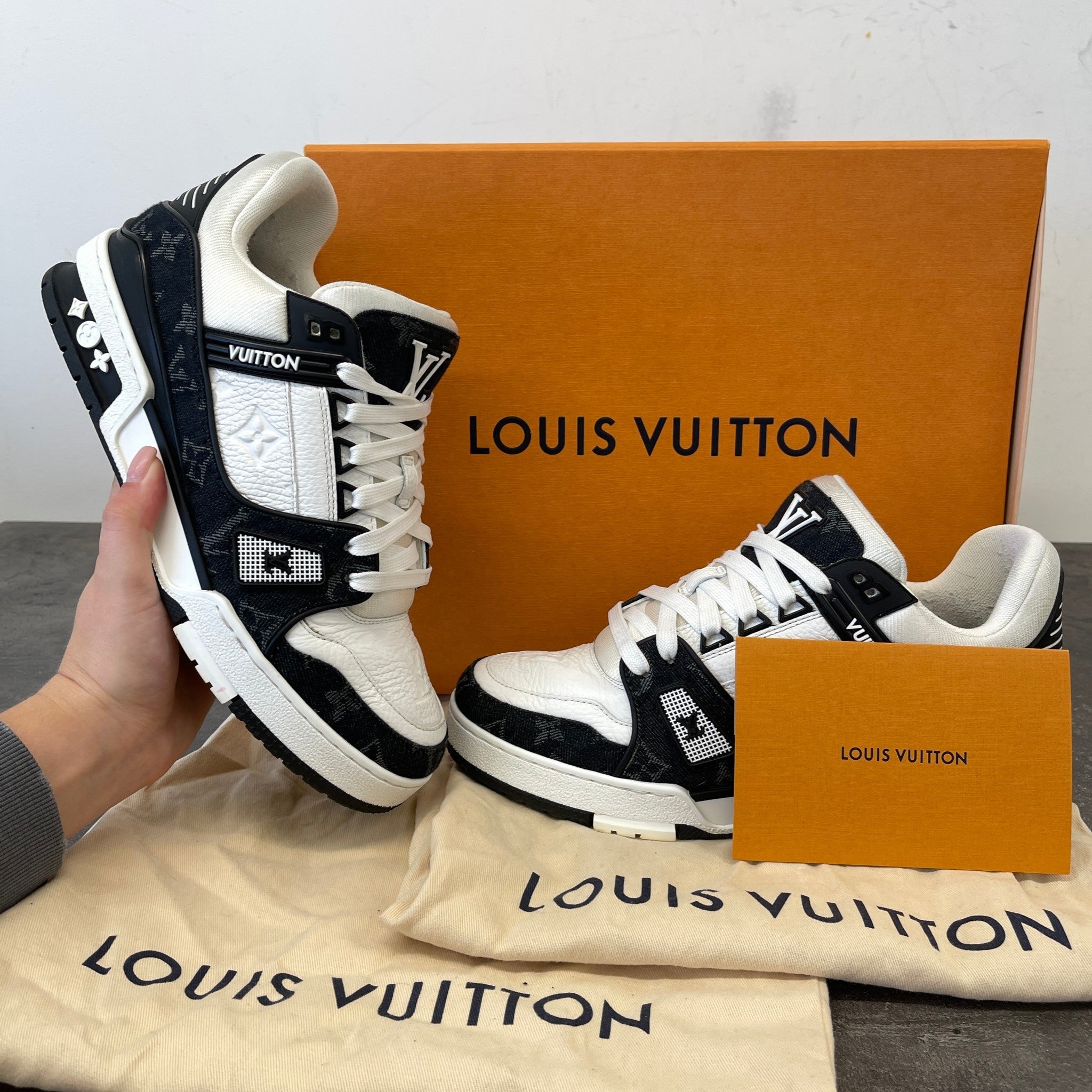 Men's Lv Low Trainers Black Size EU 40 / UK 6