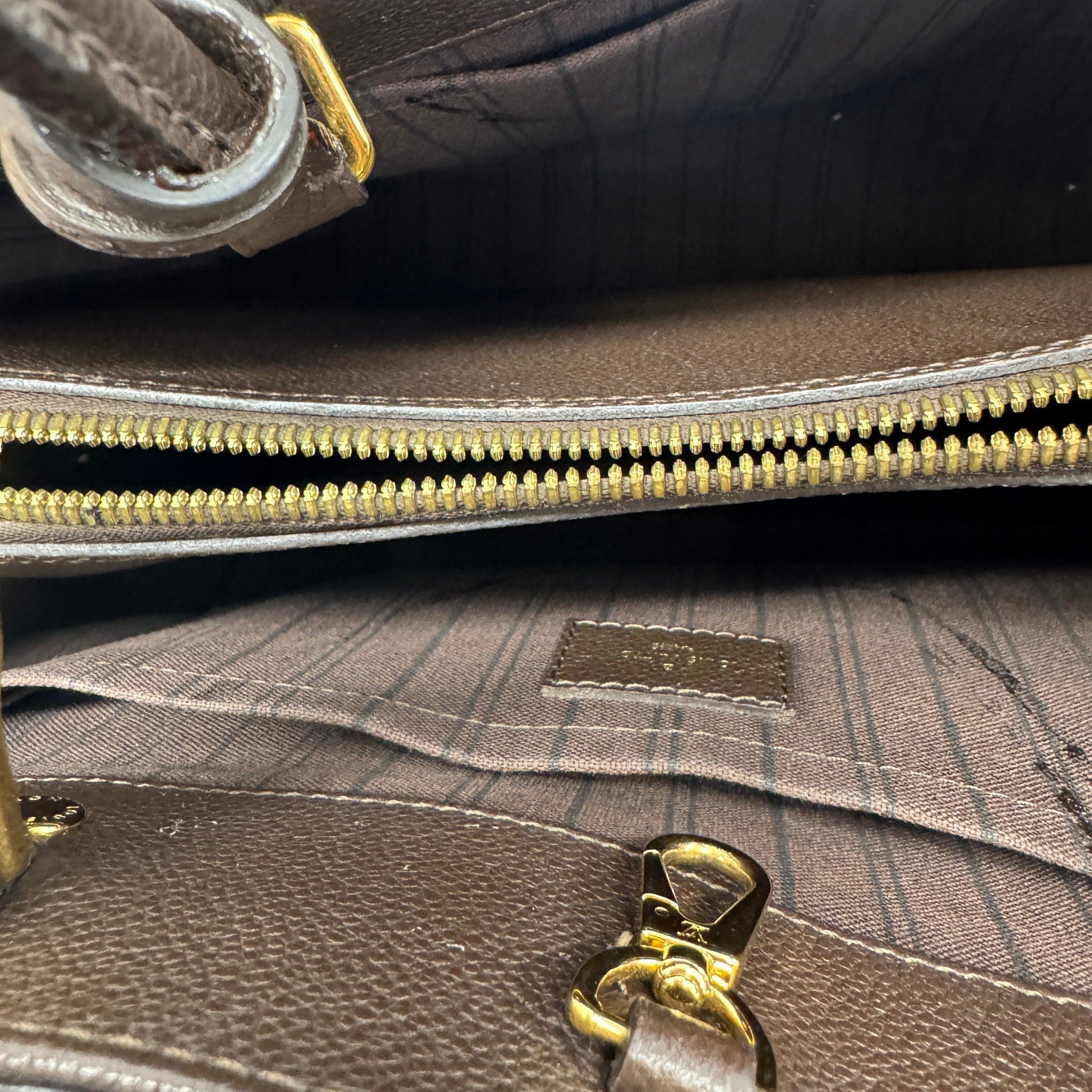 Women's Monogram Montaigne Gm Bag Brown