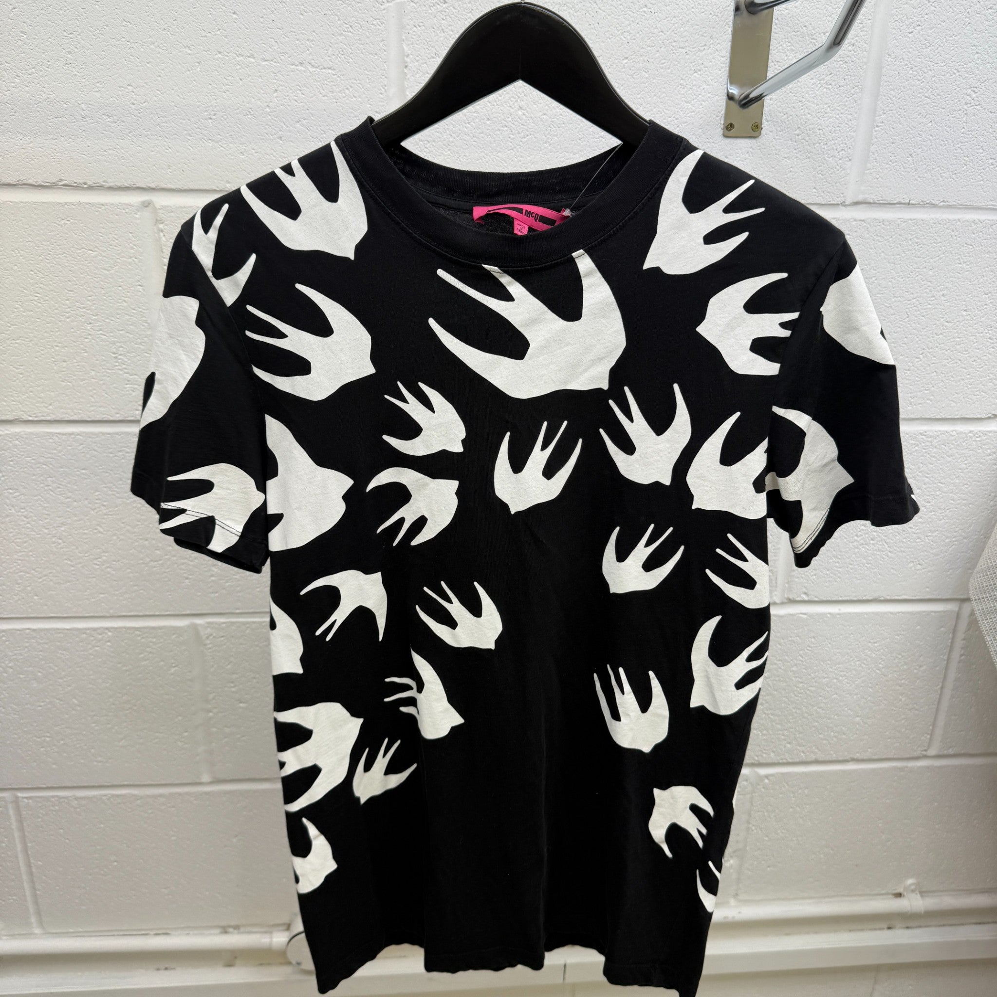 Men's Swallow Print T-Shirt Black Size S