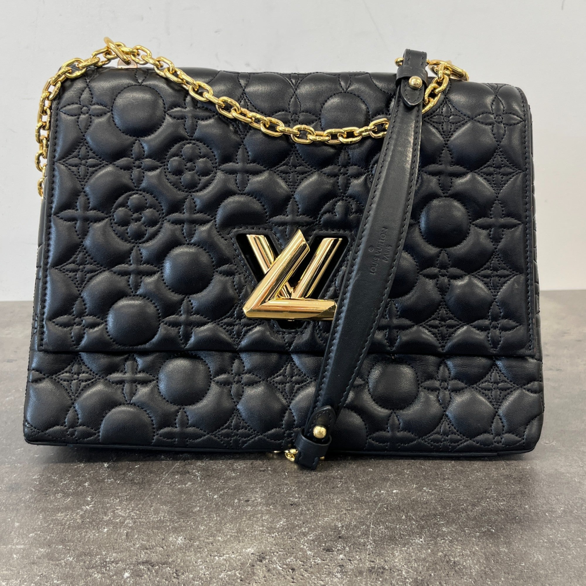 Women's Flower Twist Handbag Black