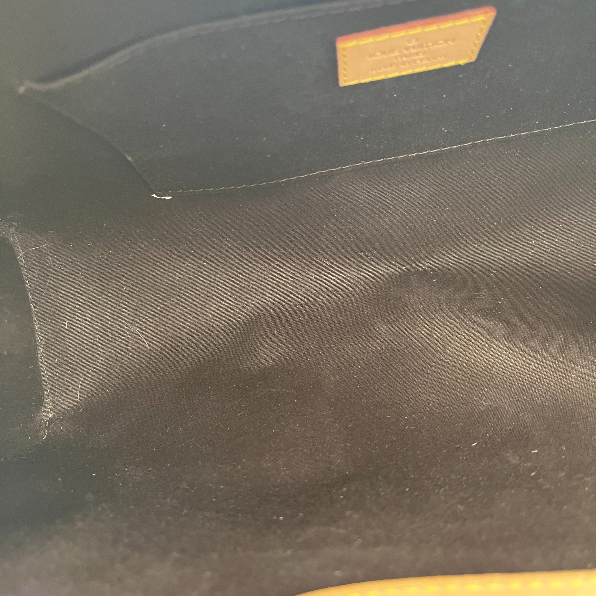 Women's Monogram Vernis Roxbury Drive Handbag Burgundy