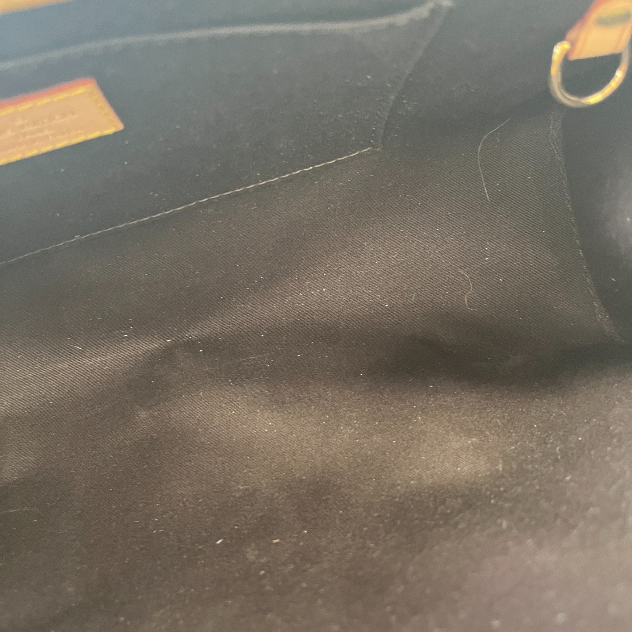 Women's Monogram Vernis Roxbury Drive Handbag Burgundy