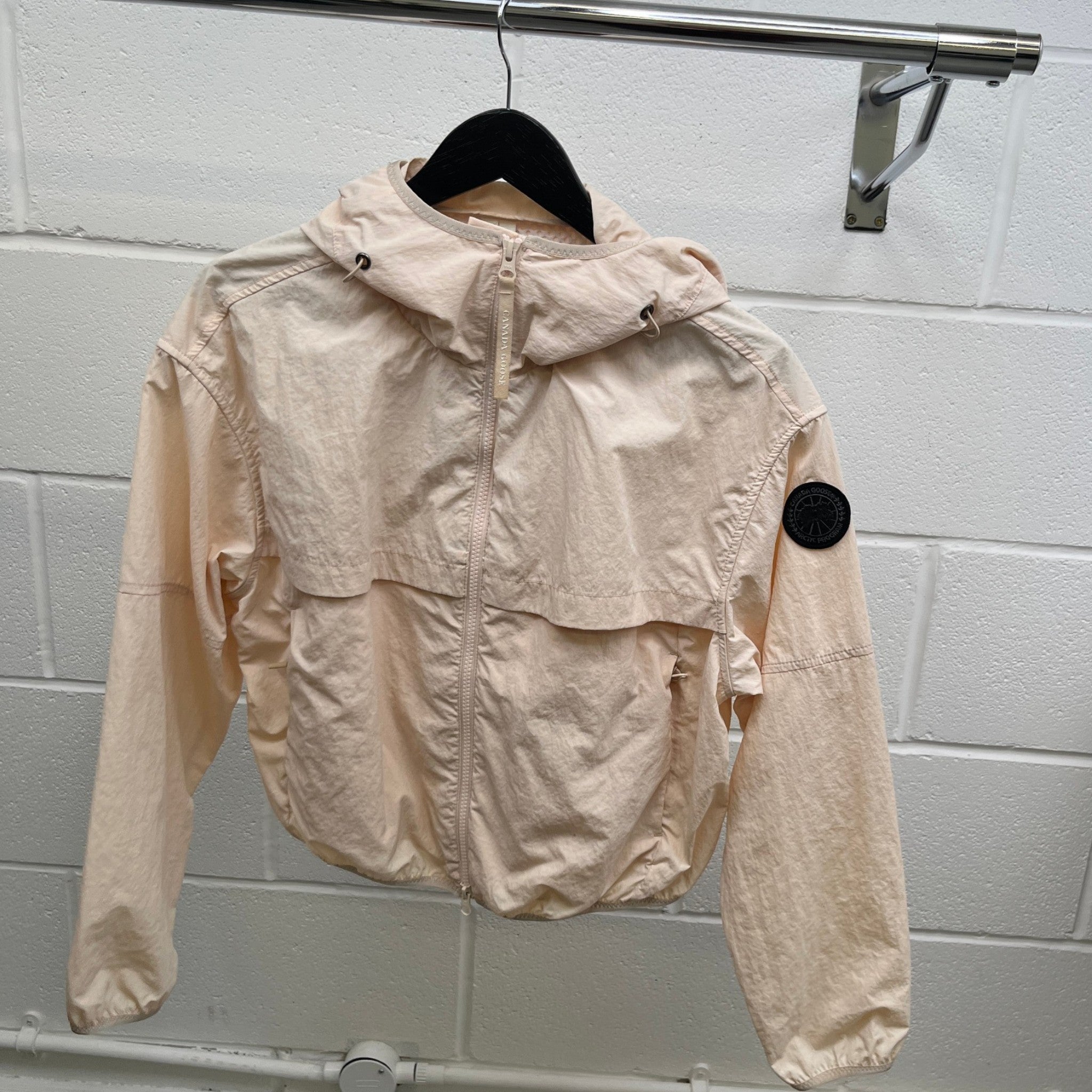 Women's Sinclair Windbreaker Salmon Size XS