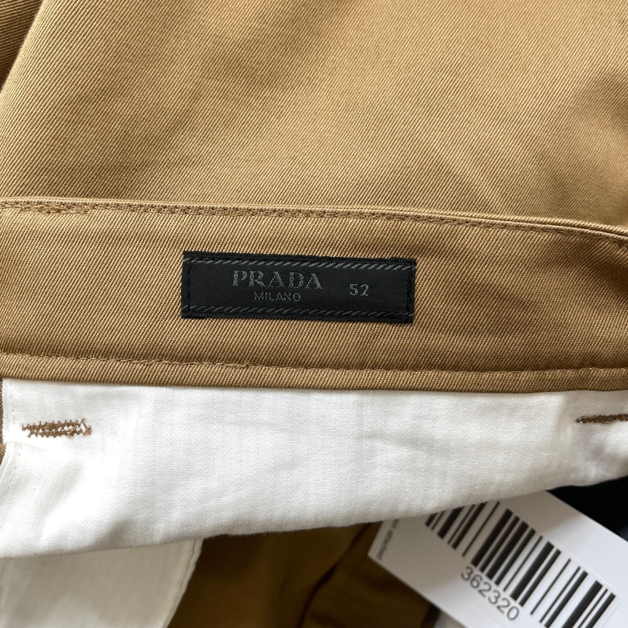Men's Re-Nylon Plaque Logo Cargos Beige Size IT 52 / UK 36