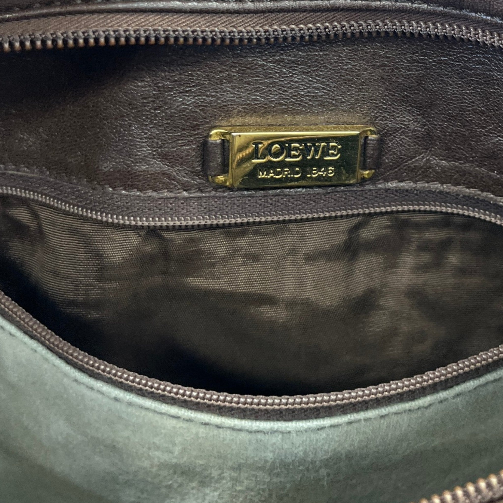 Women's Embossed Anagram Shoulder Bag Brown