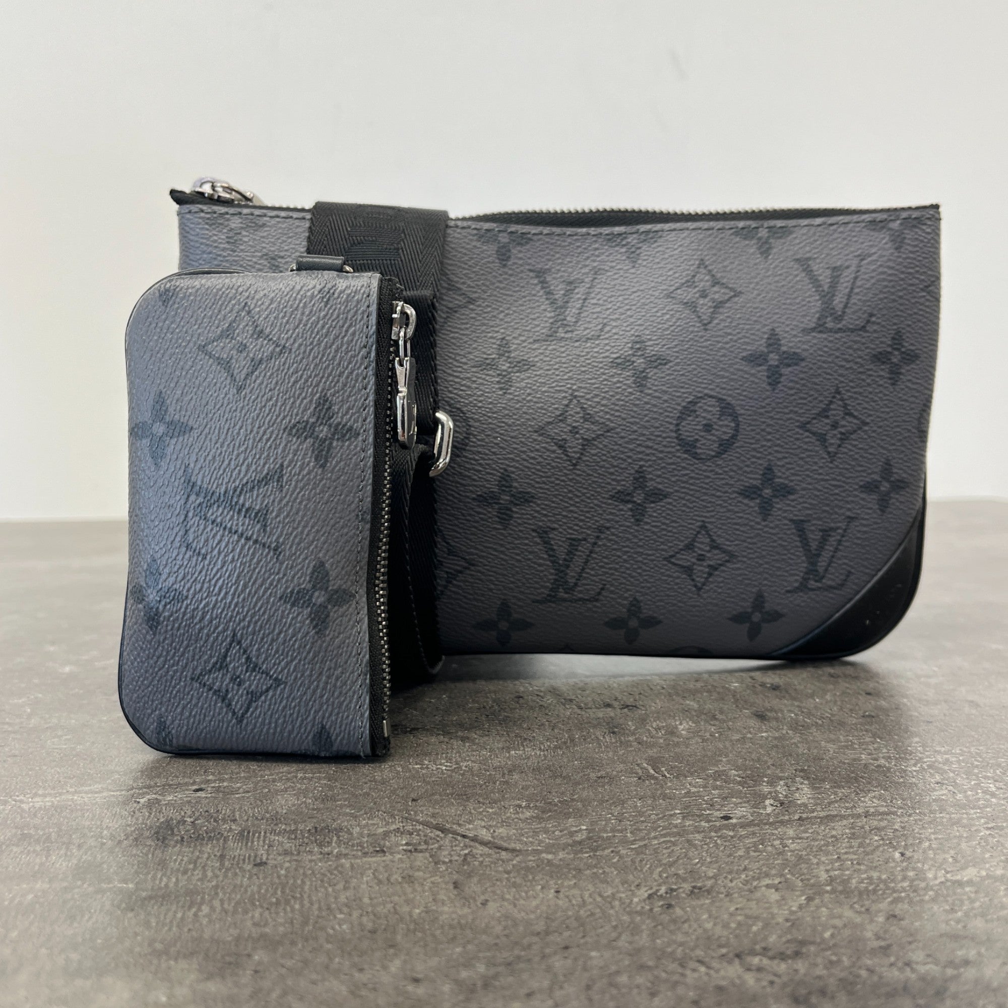 Men's Monogram Eclipse Trio Messenger Bag Black