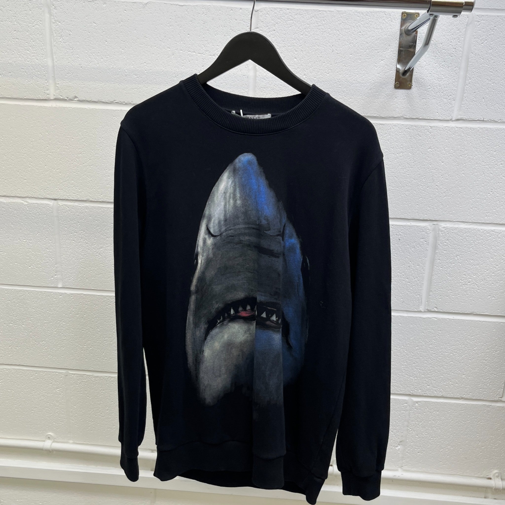 Men's Shark Graphic Print Sweatshirt Black Size S