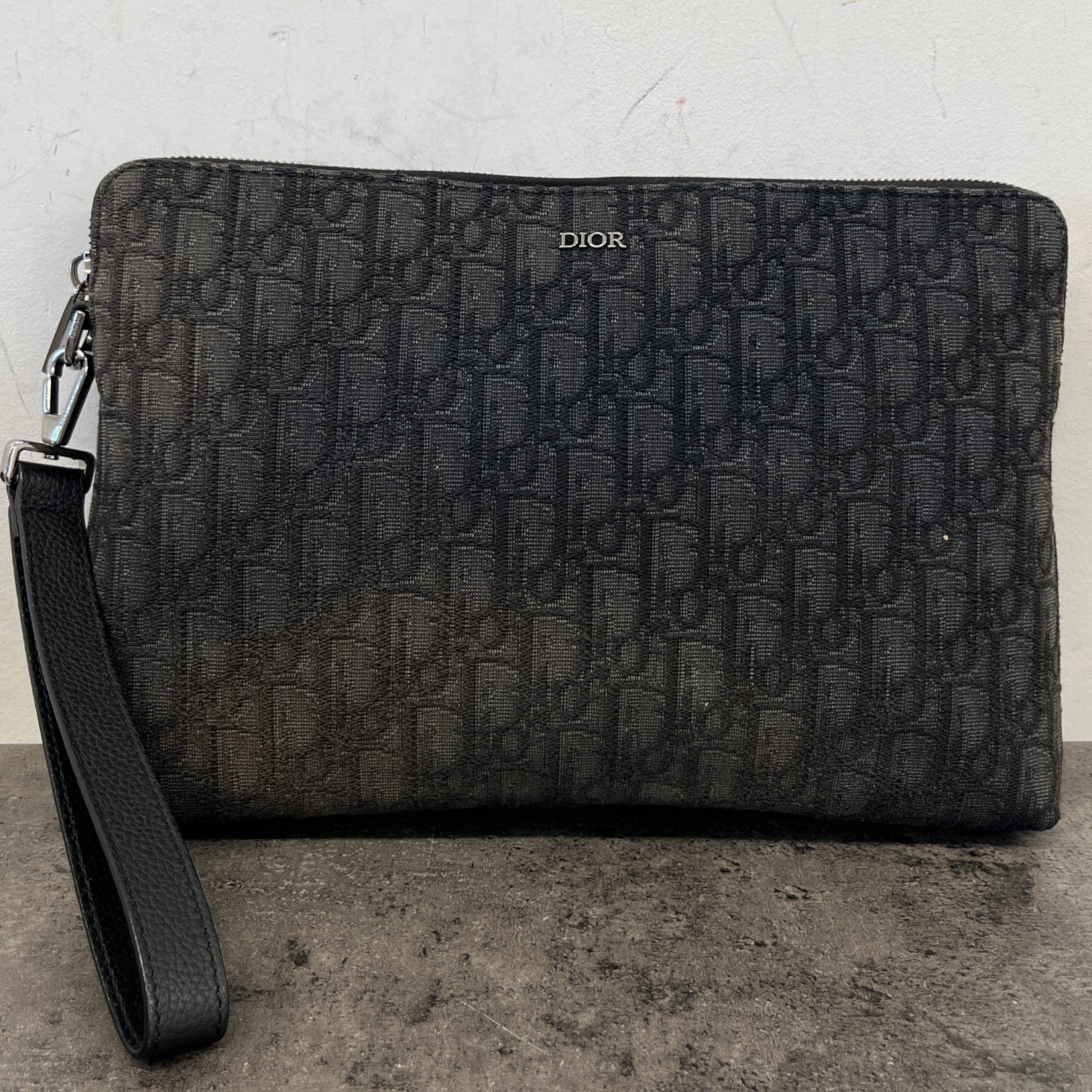 Women's Oblique A4 Zipped Pouch Black
