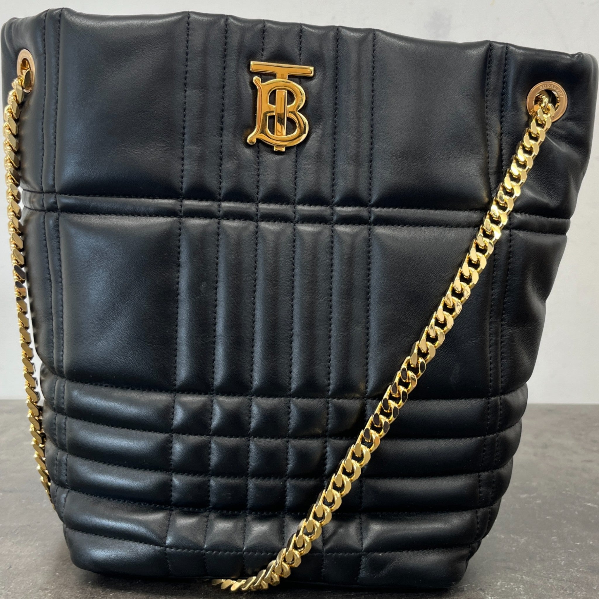 Women's Medium Lola Bucket Bag Black