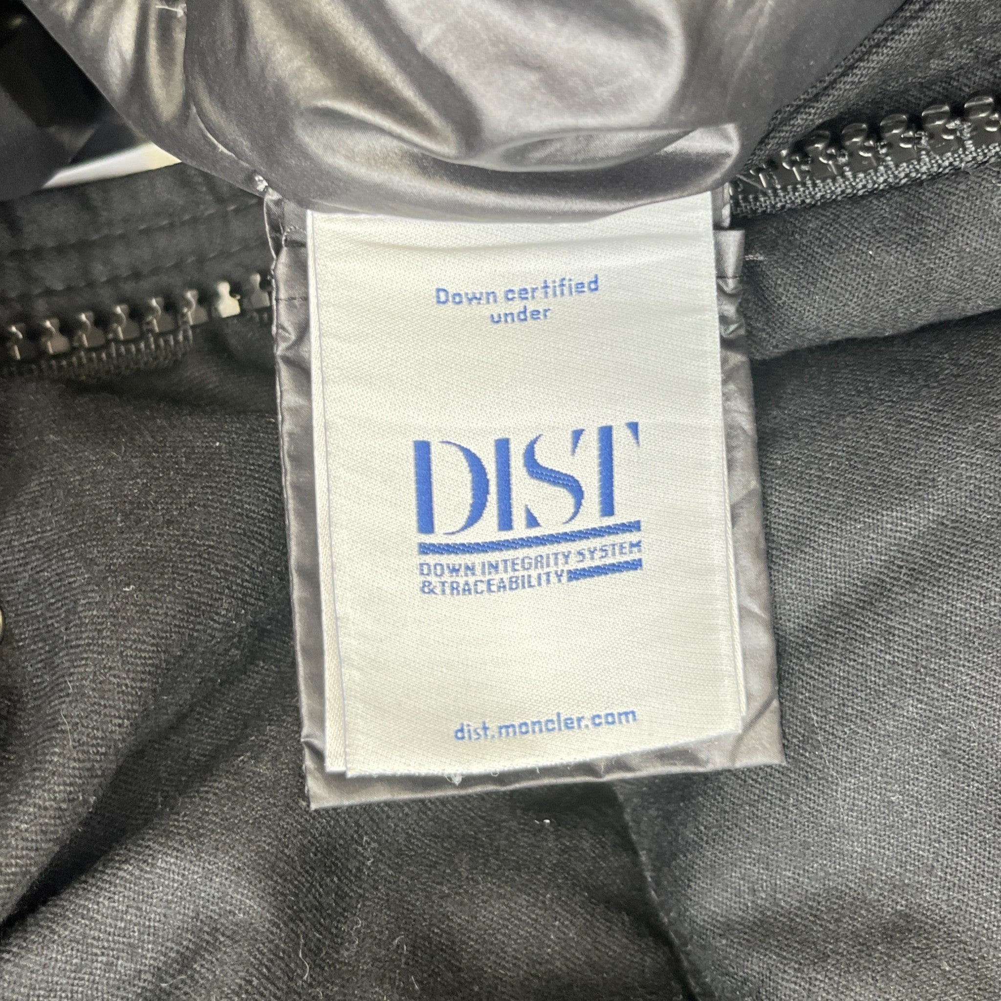 Men's Vezere Down Jacket Black Size 4 / XL