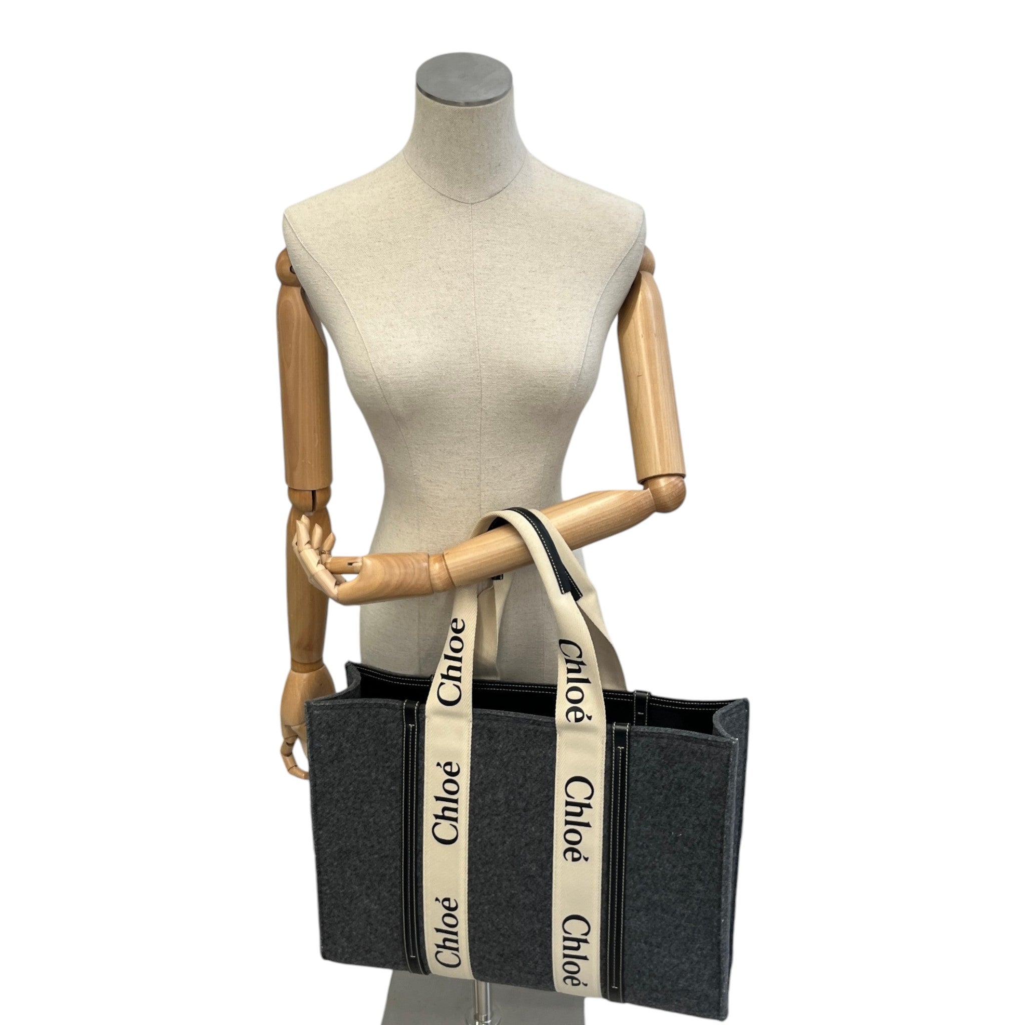 Women's Woody Logo Strap Handbag Grey