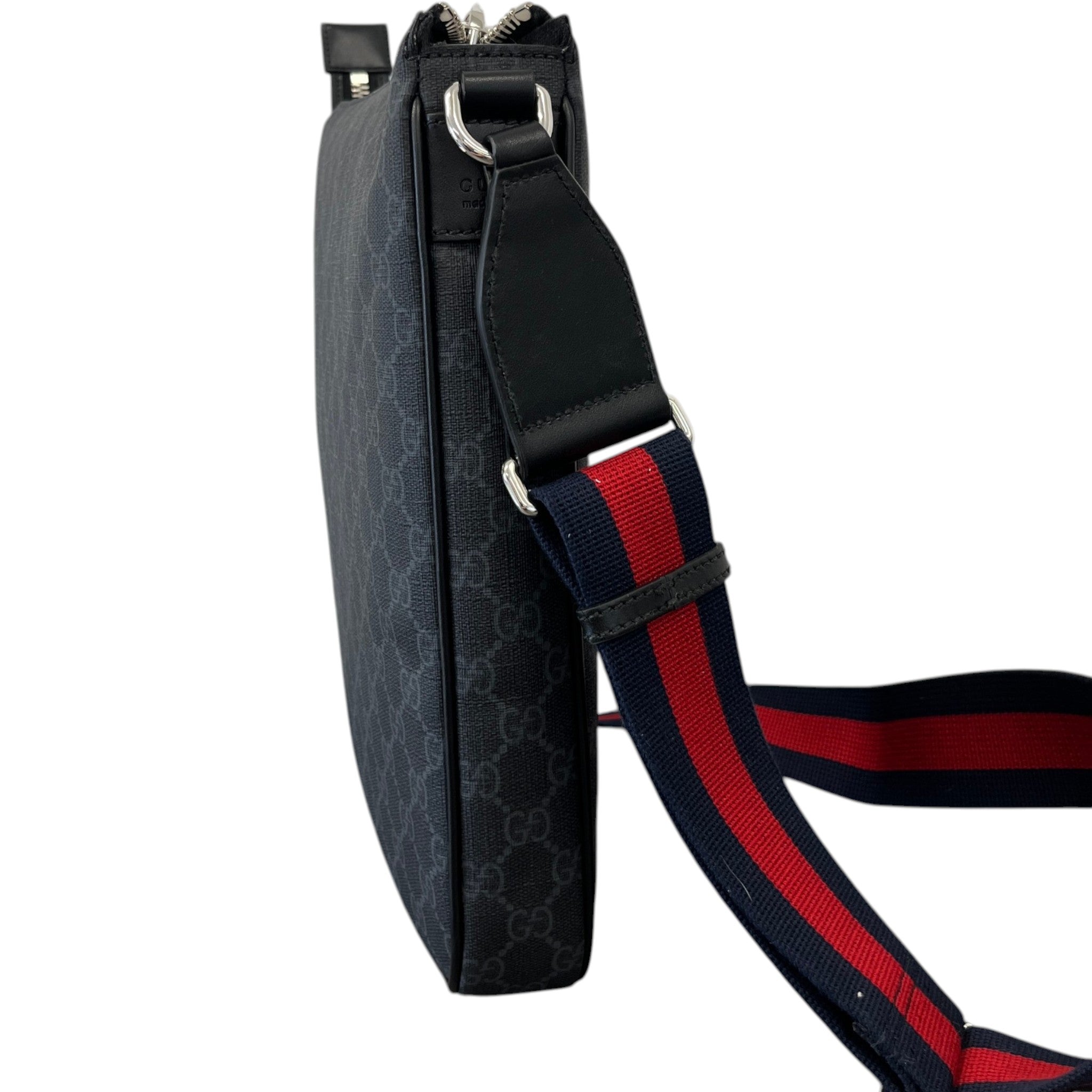 Men's Gg Supreme Messenger Bag Black