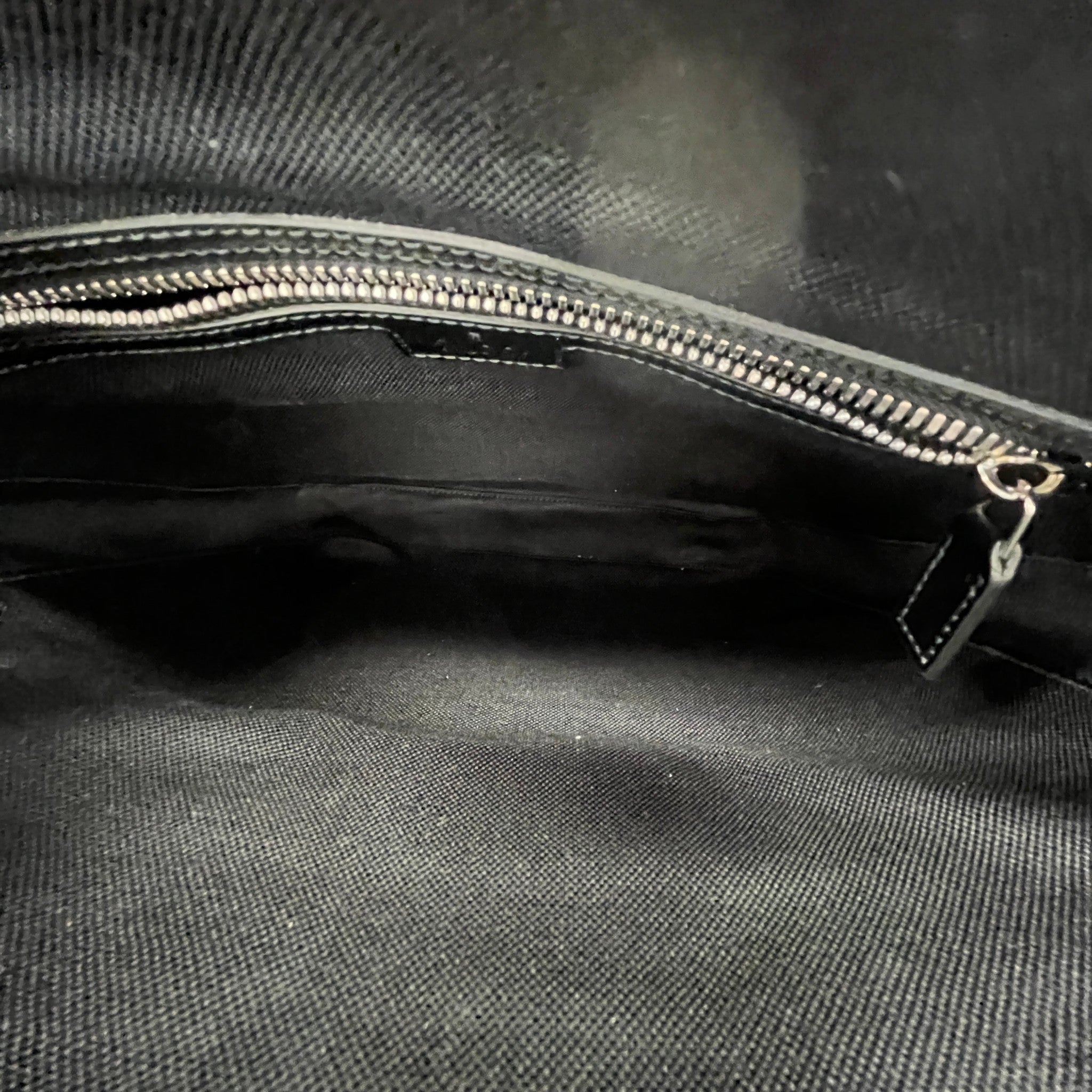 Men's Gg Supreme Messenger Bag Black