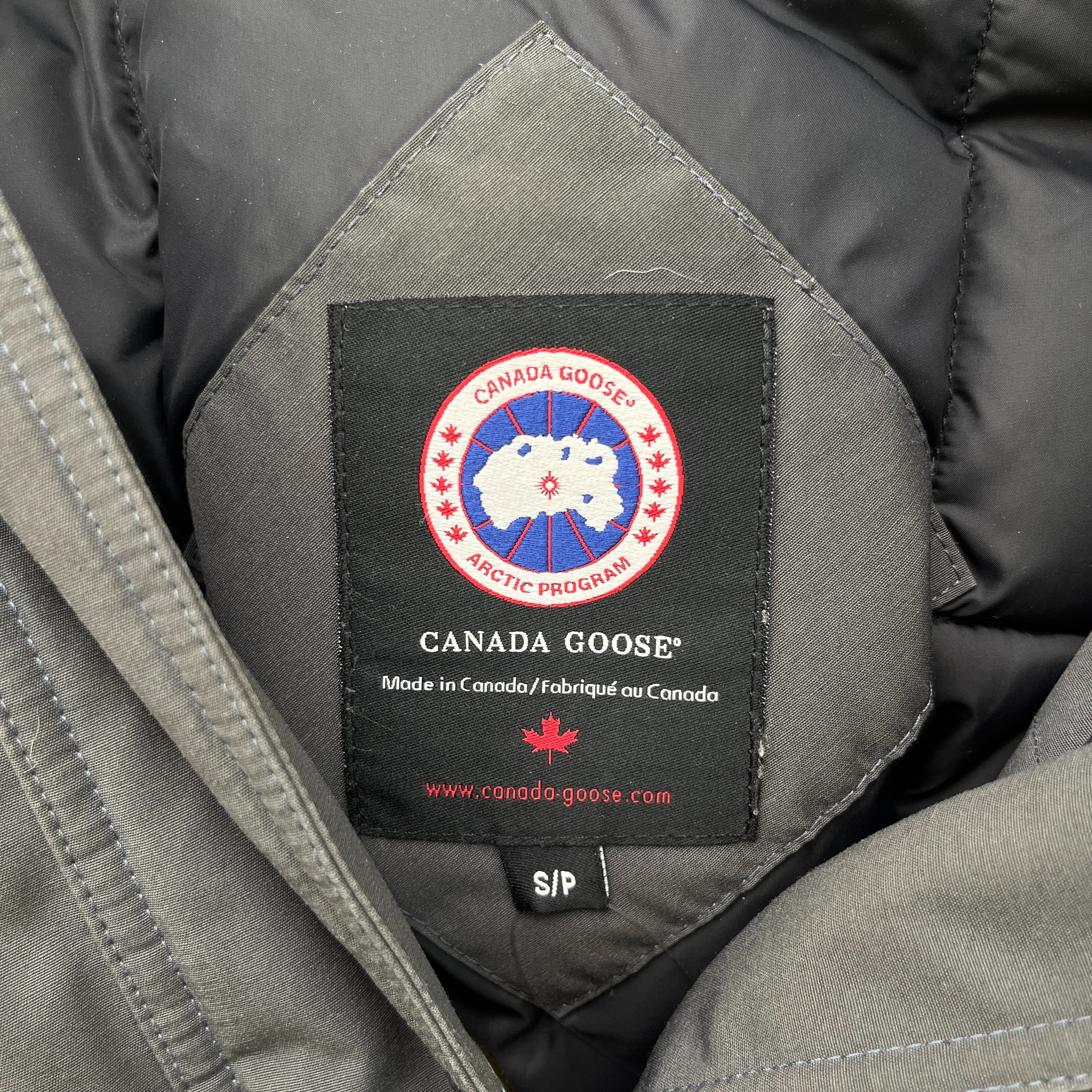 Women's Trillium Parka Down Jacket Grey Size S