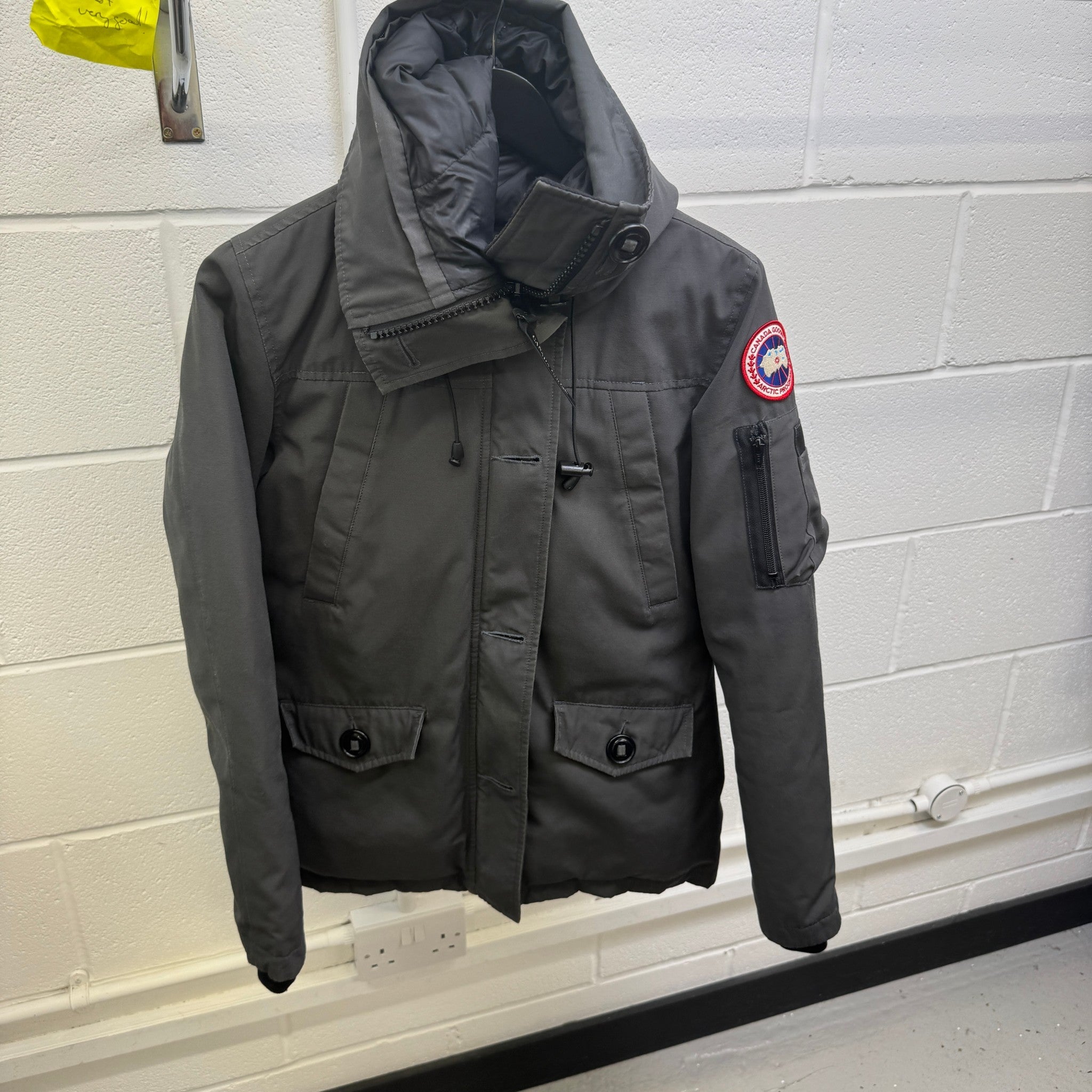 Women's Montebello Parka Down Jacket Grey Size M