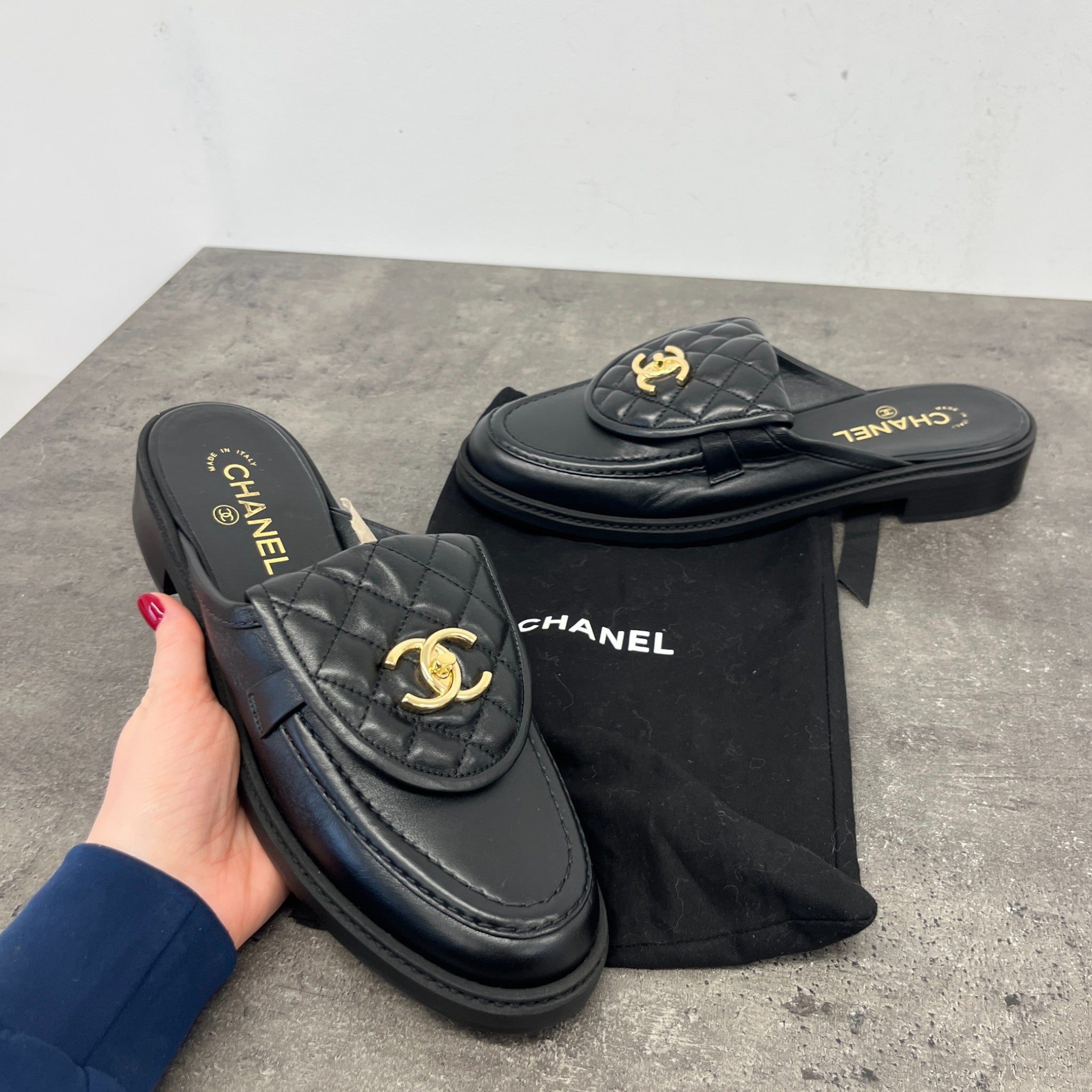 Women's Cc Turnlock Slip On Loafers Black Size EU 41 / UK 8