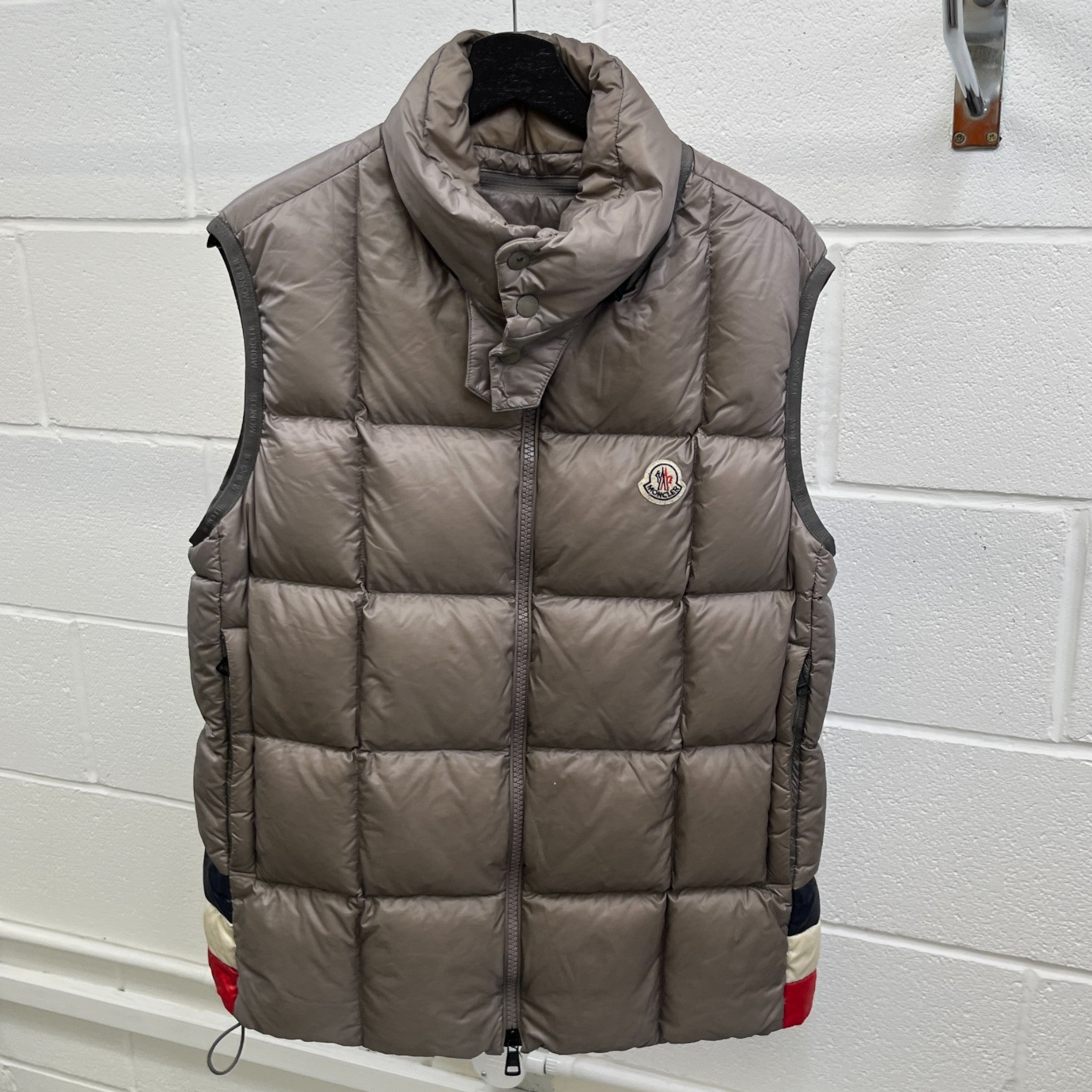 Men's Rocheforte Gilet Grey Size 4 / XL
