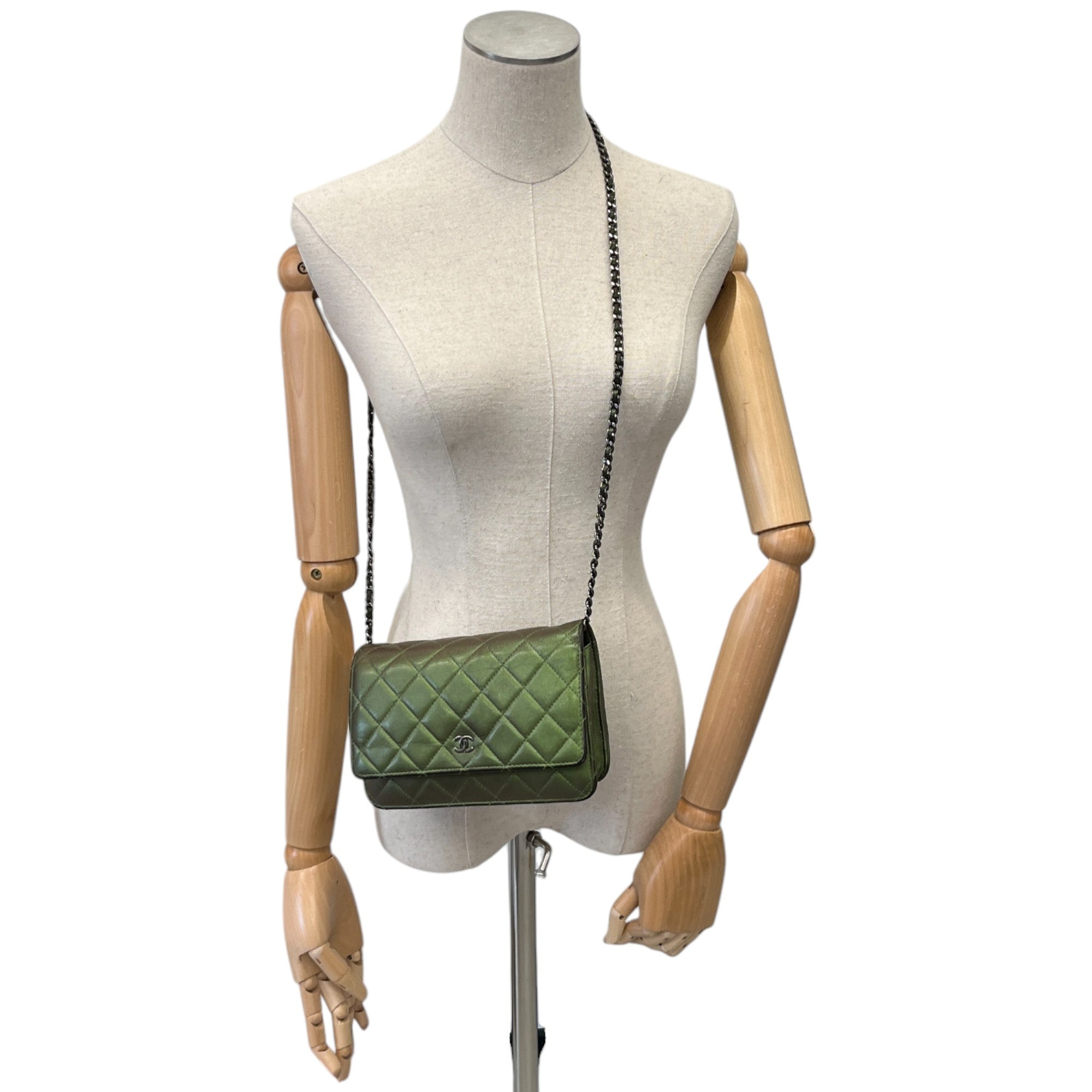 Women's Cc Quilted Wallet On Chain Bag Green