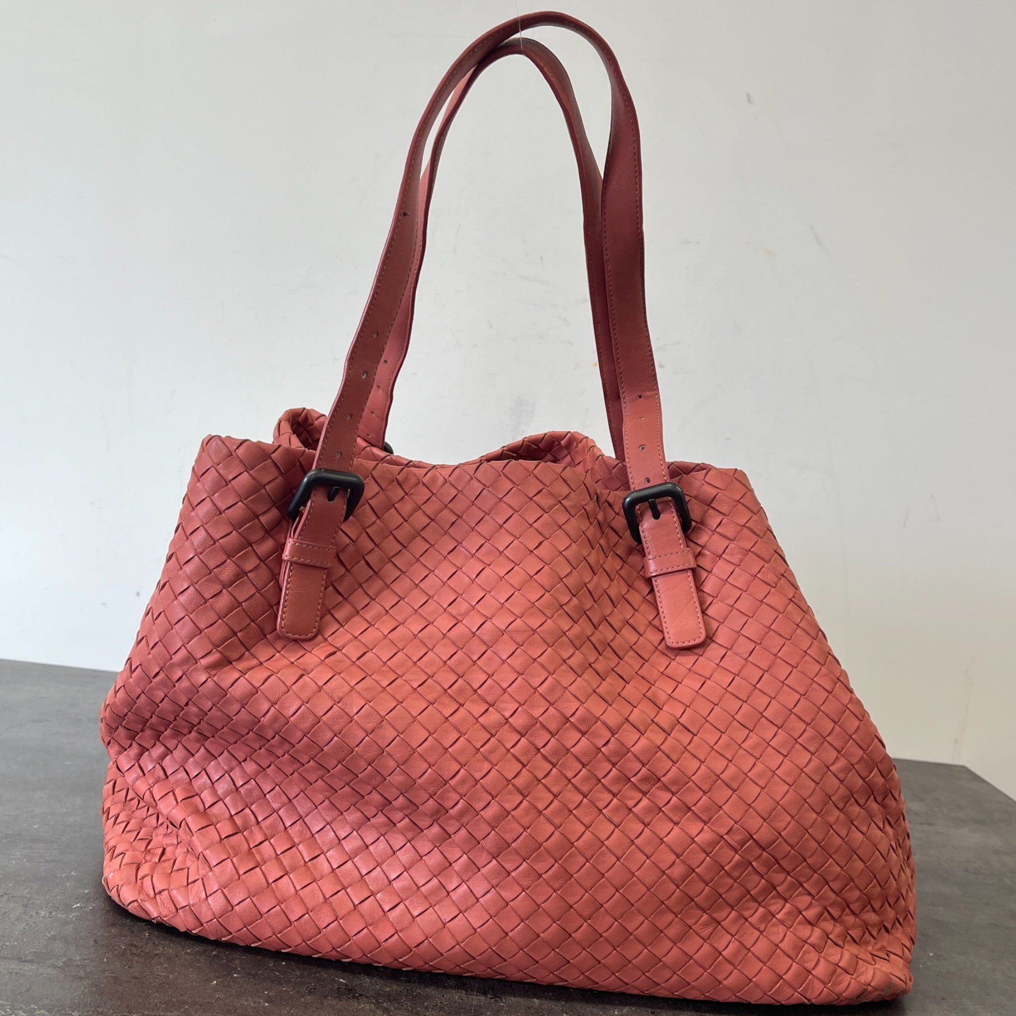 Women's Intrecciato Cesta Bag Pink