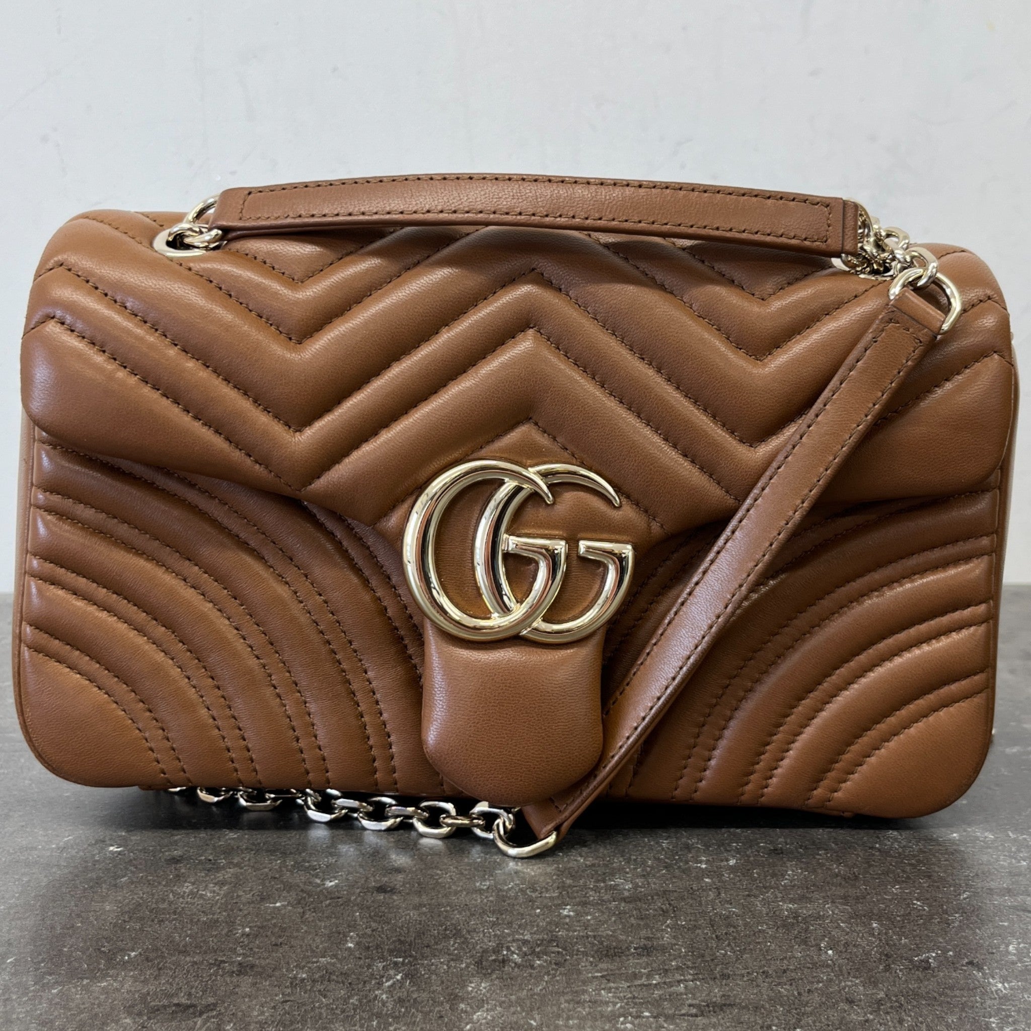 Women's Gg Marmont Medium Bag Brown