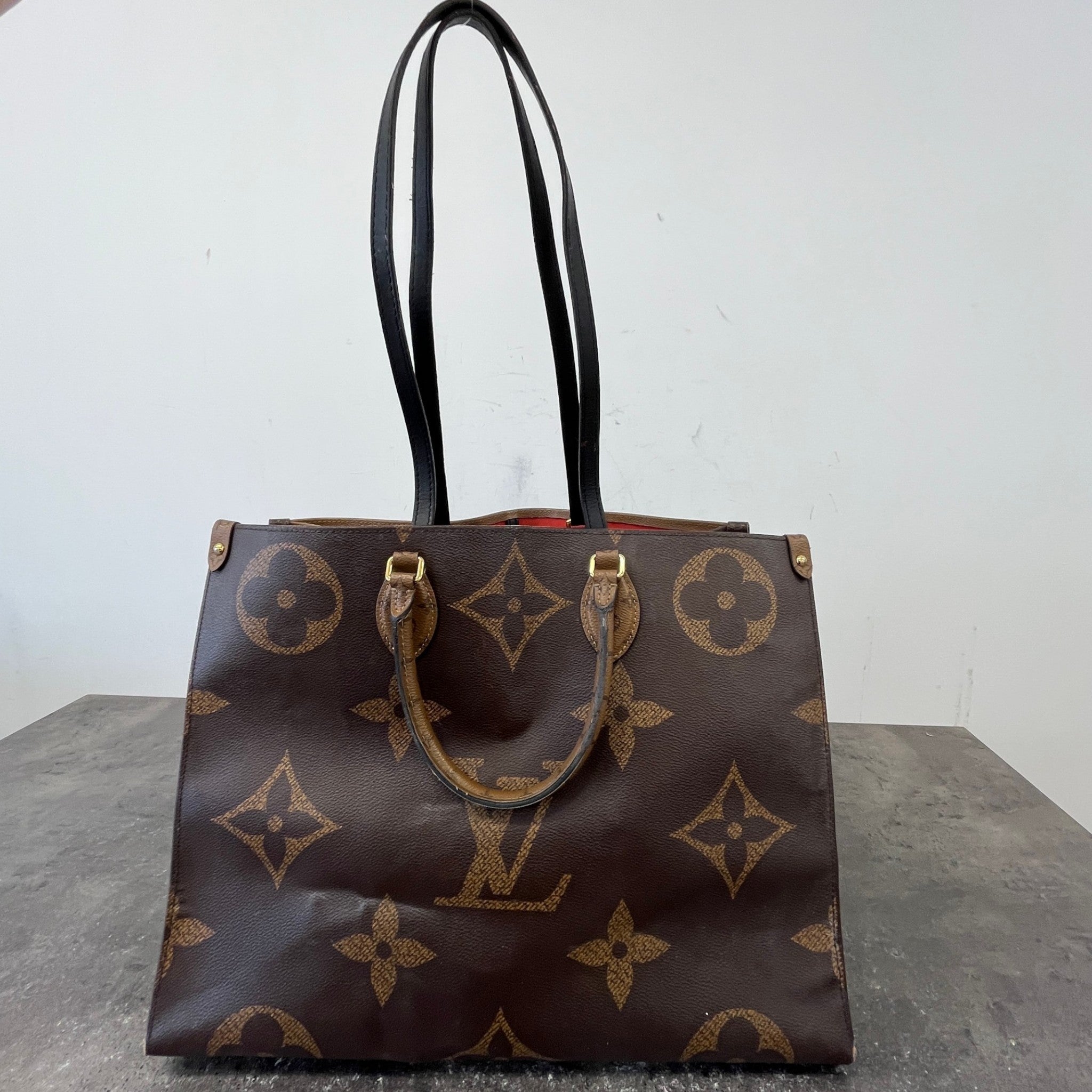 Women's Onthego Tote Monogram Giant Monogram Reverse Bag Brown