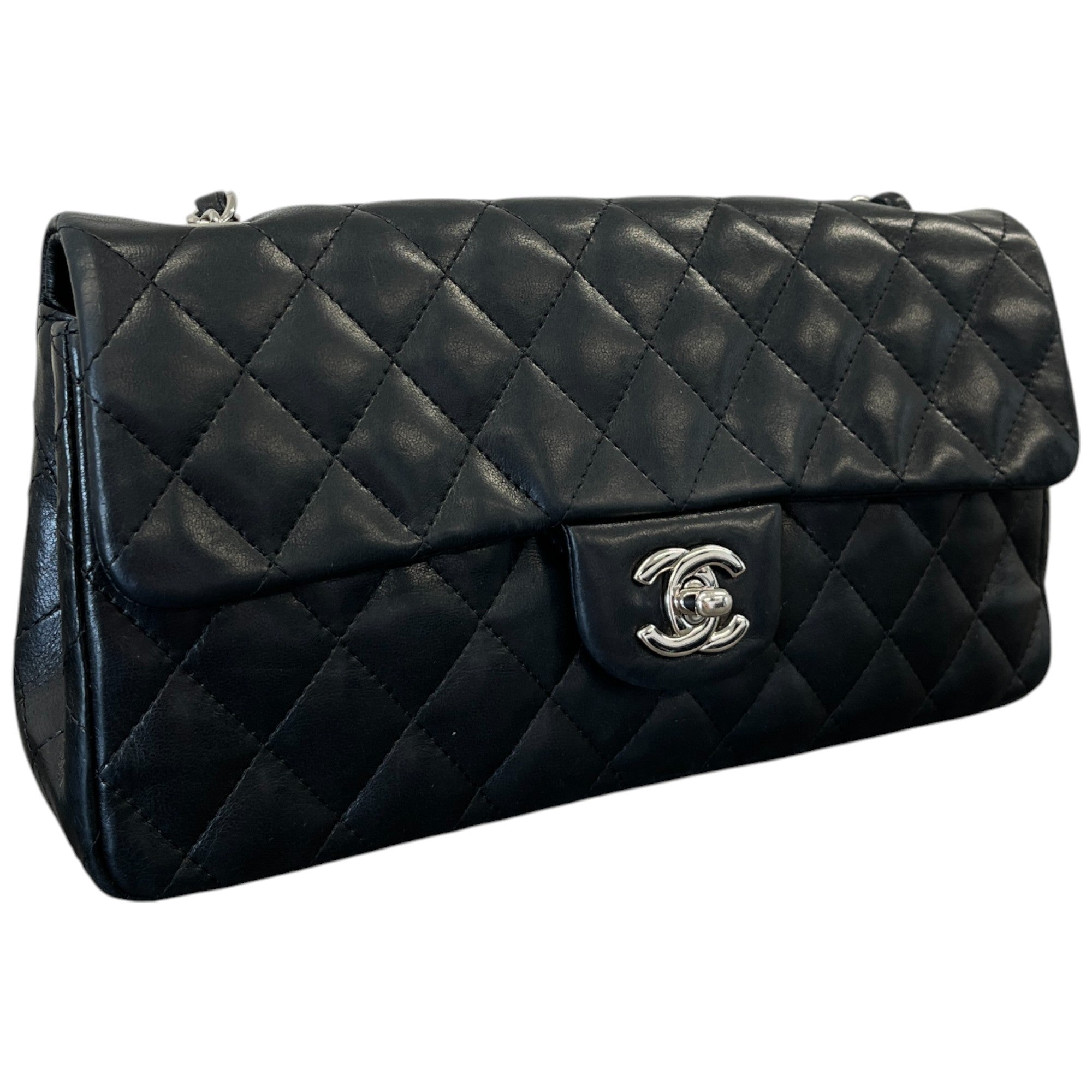 Women's Vintage East West Baguette Lambskin Handbag Black
