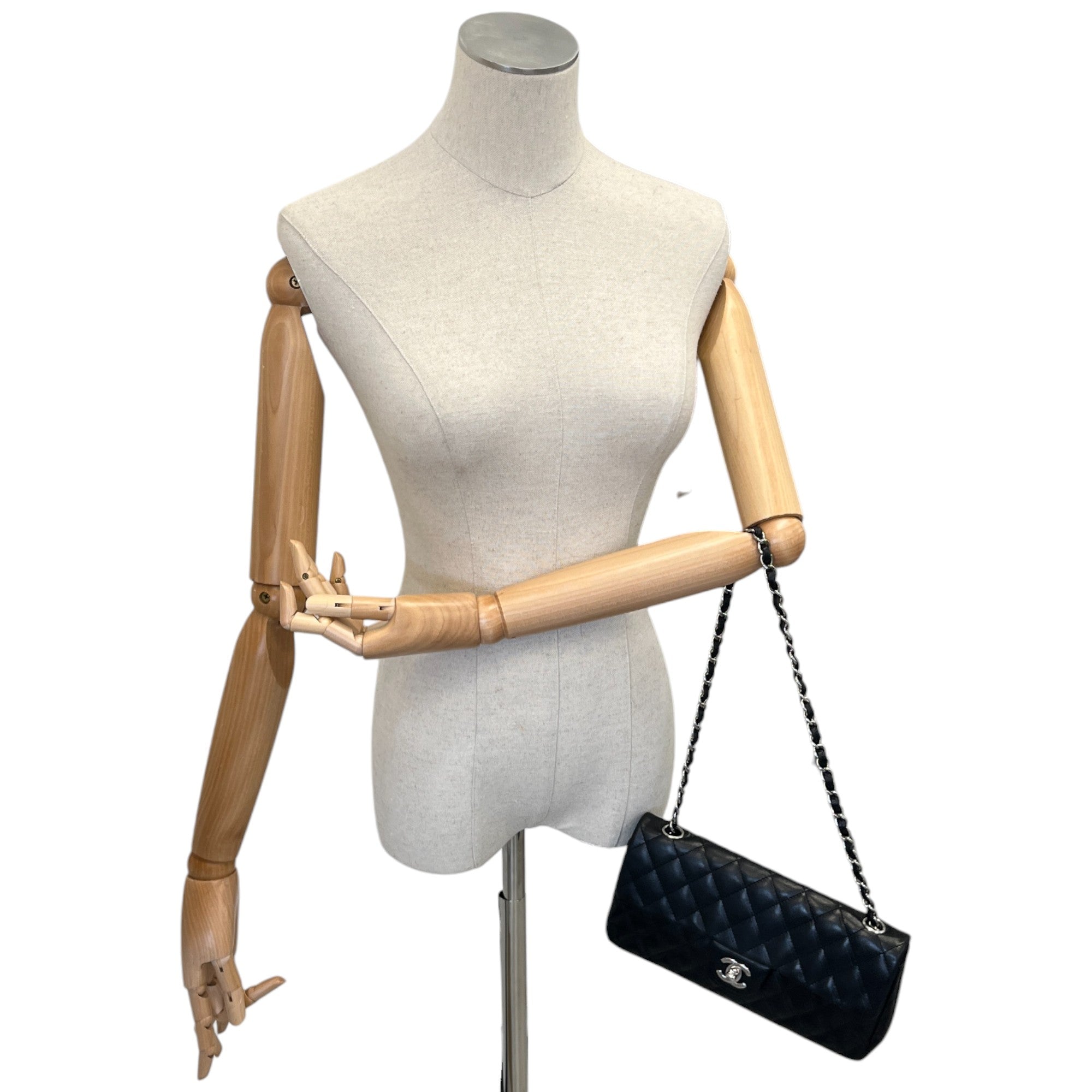 Women's Vintage East West Baguette Lambskin Handbag Black