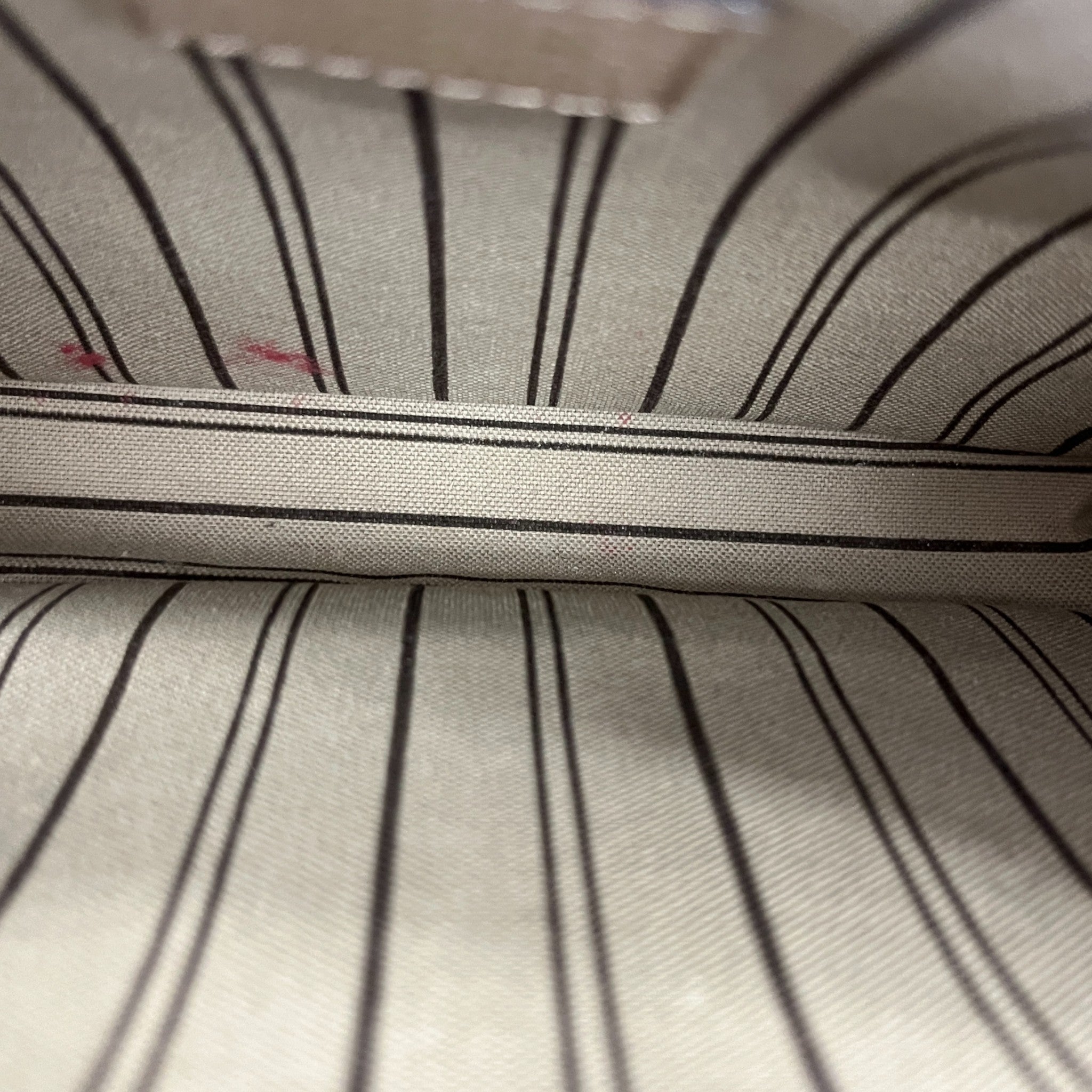 Women's Empreinte Leather Pochette Métis Bag Beige