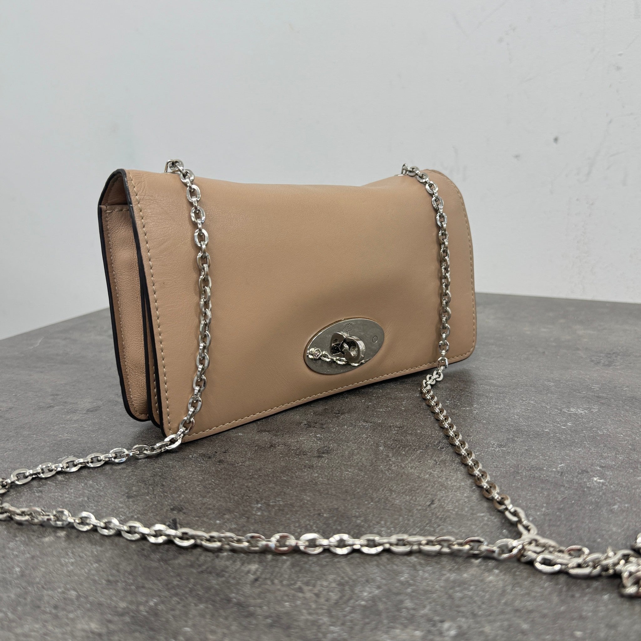 Women's Wallet On Chain Bayswater Handbag Beige