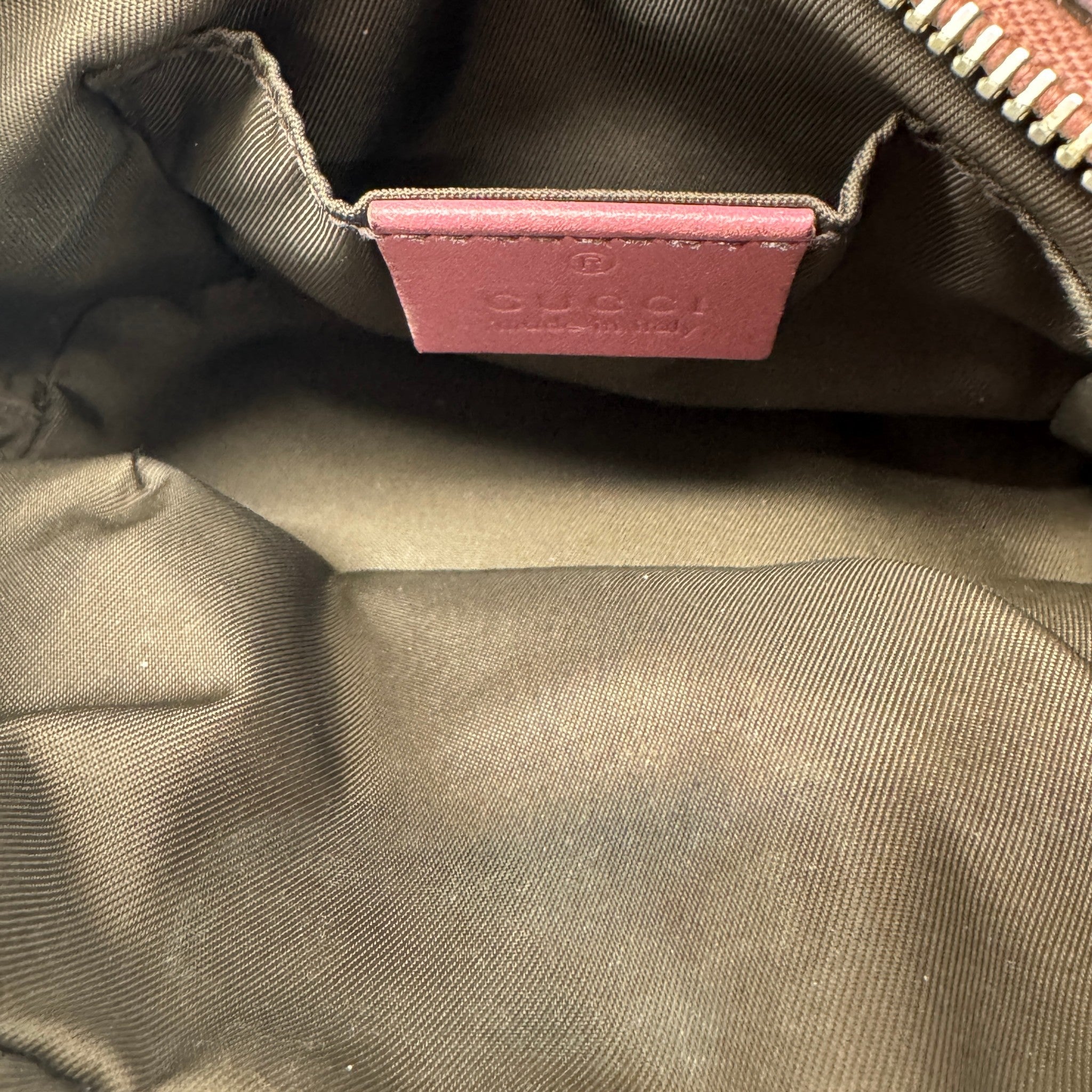 Women's Interlocking G Pouch Beige
