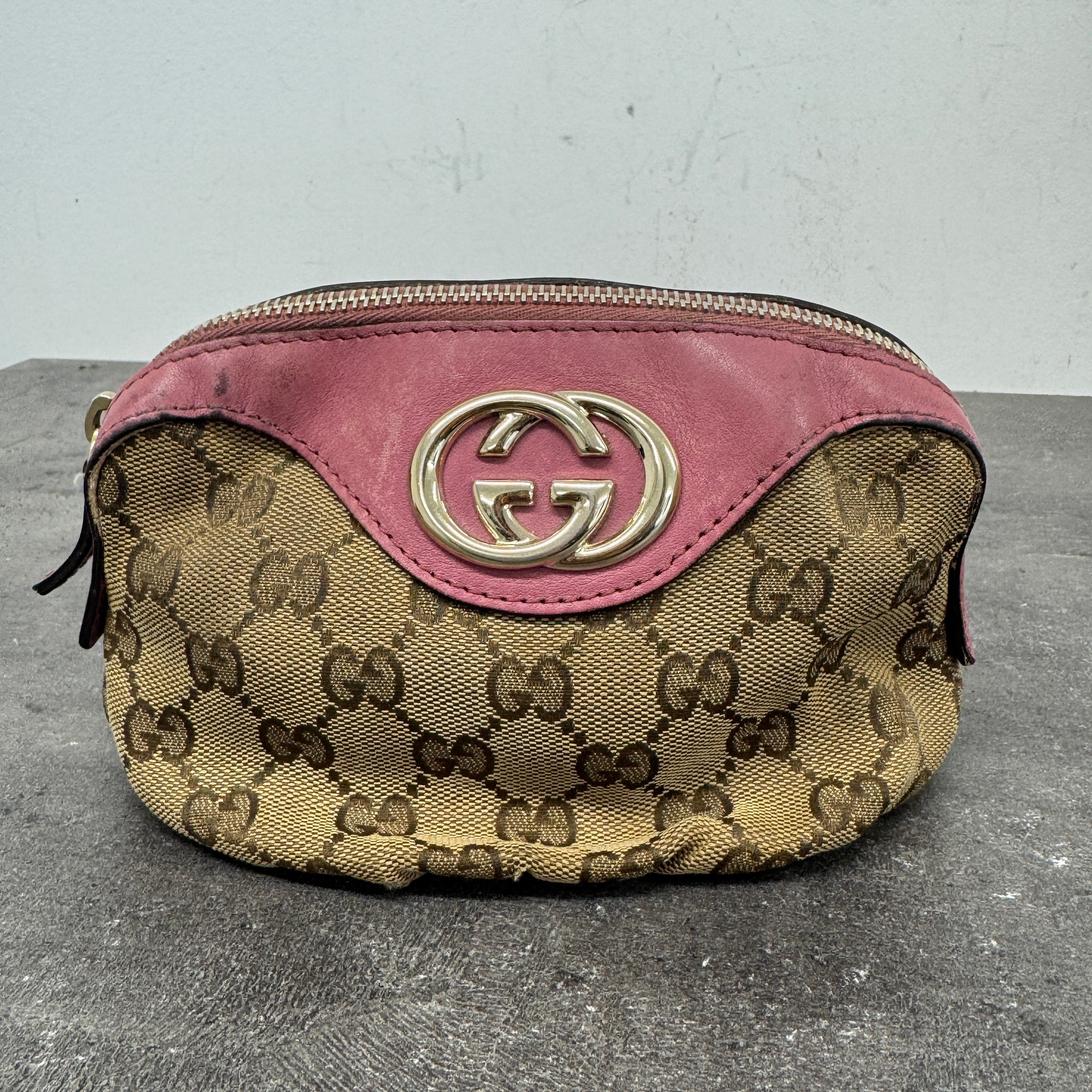 Women's Interlocking G Pouch Beige