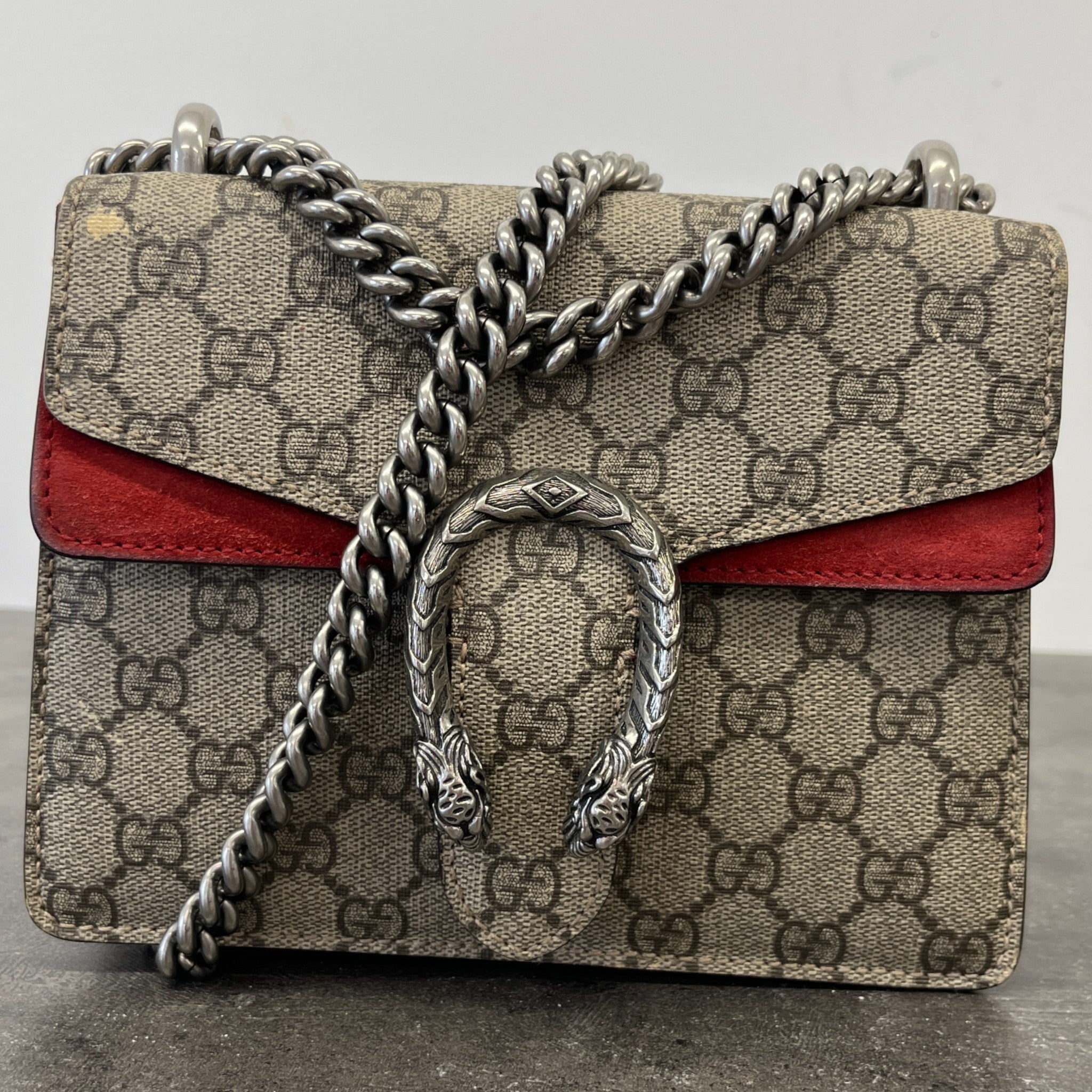 Women's Gg Supreme Dionysus Handbag Beige