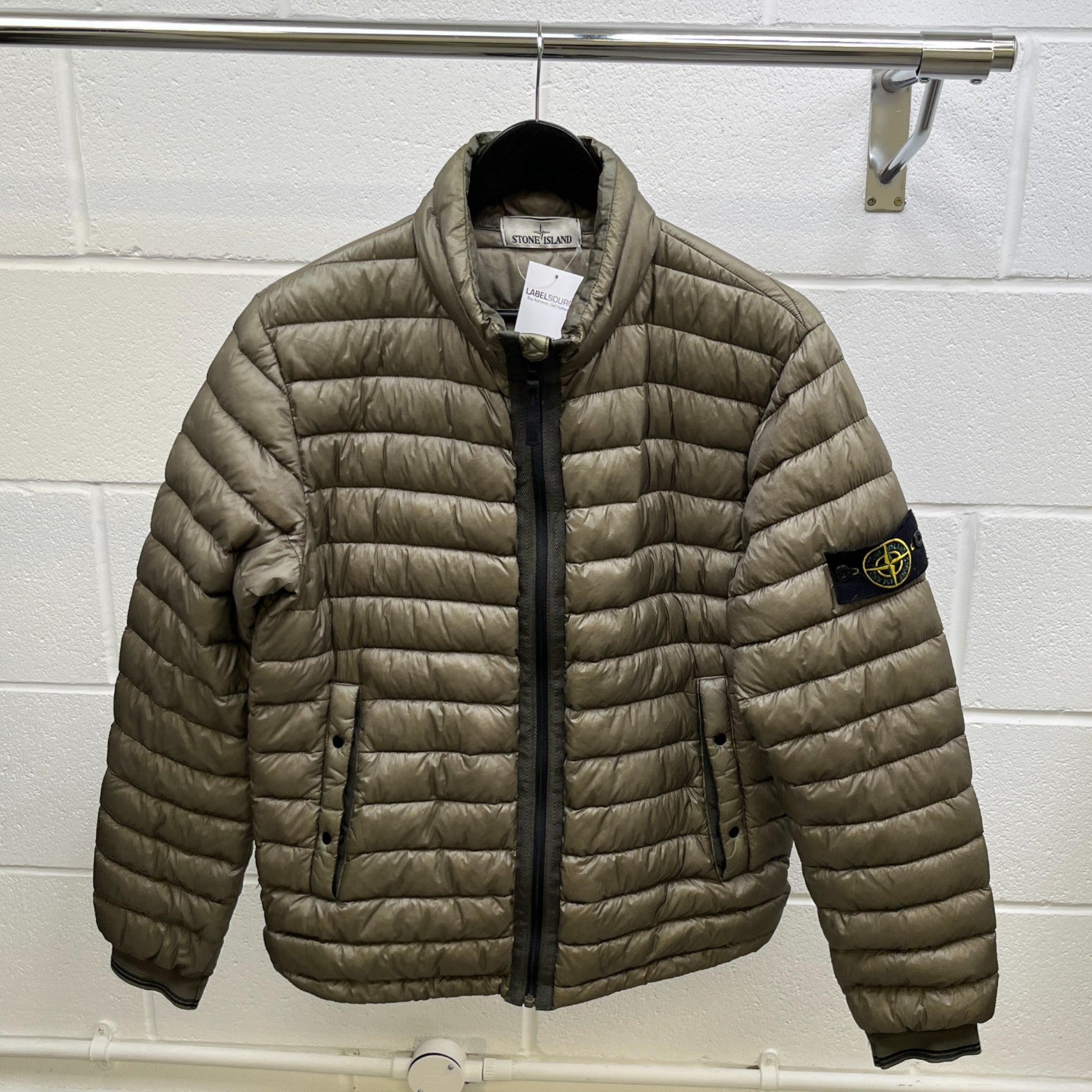 Men's Applique Logo Down Jacket Khaki Size M