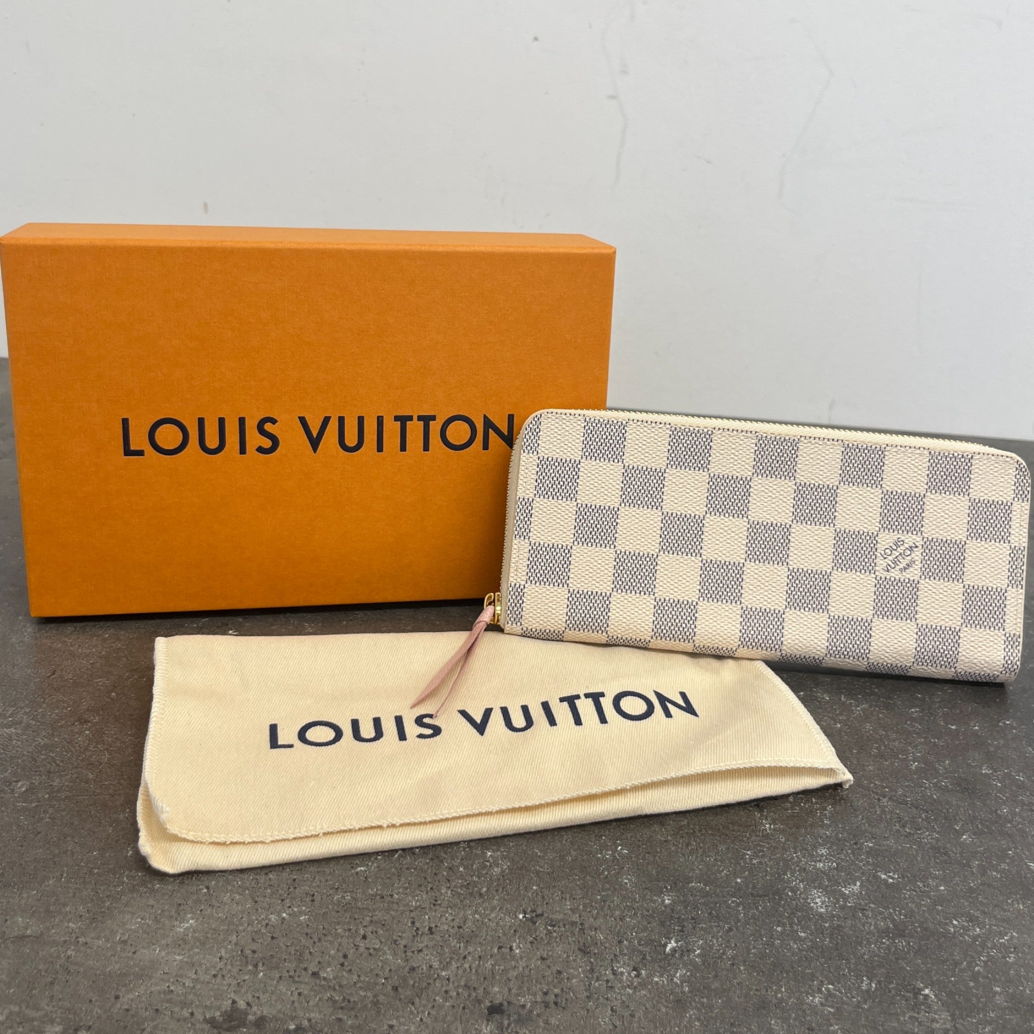 Women's Damier Azur Zippy Purse Cream