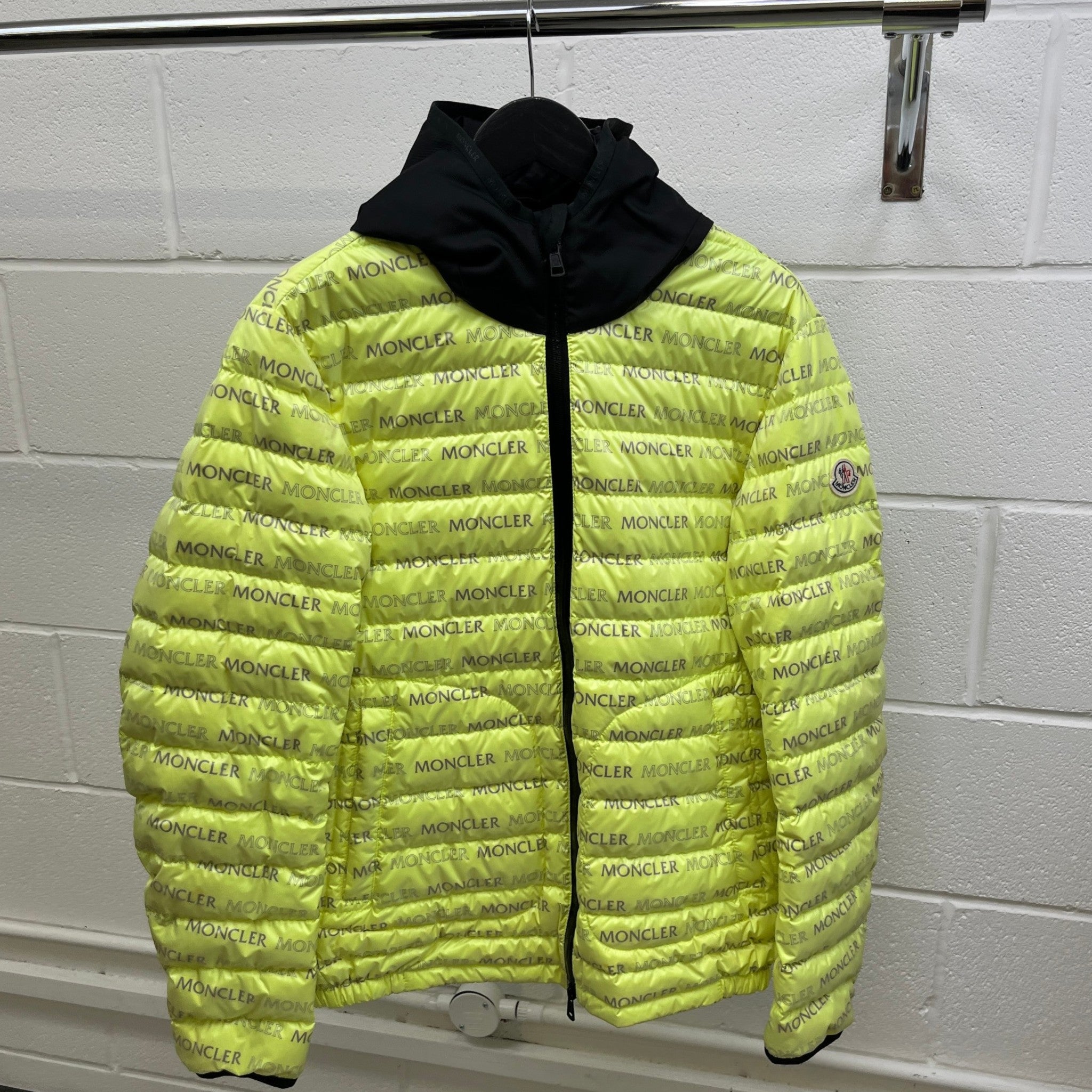 Men's Dun Jacket Green Size 4 / XL