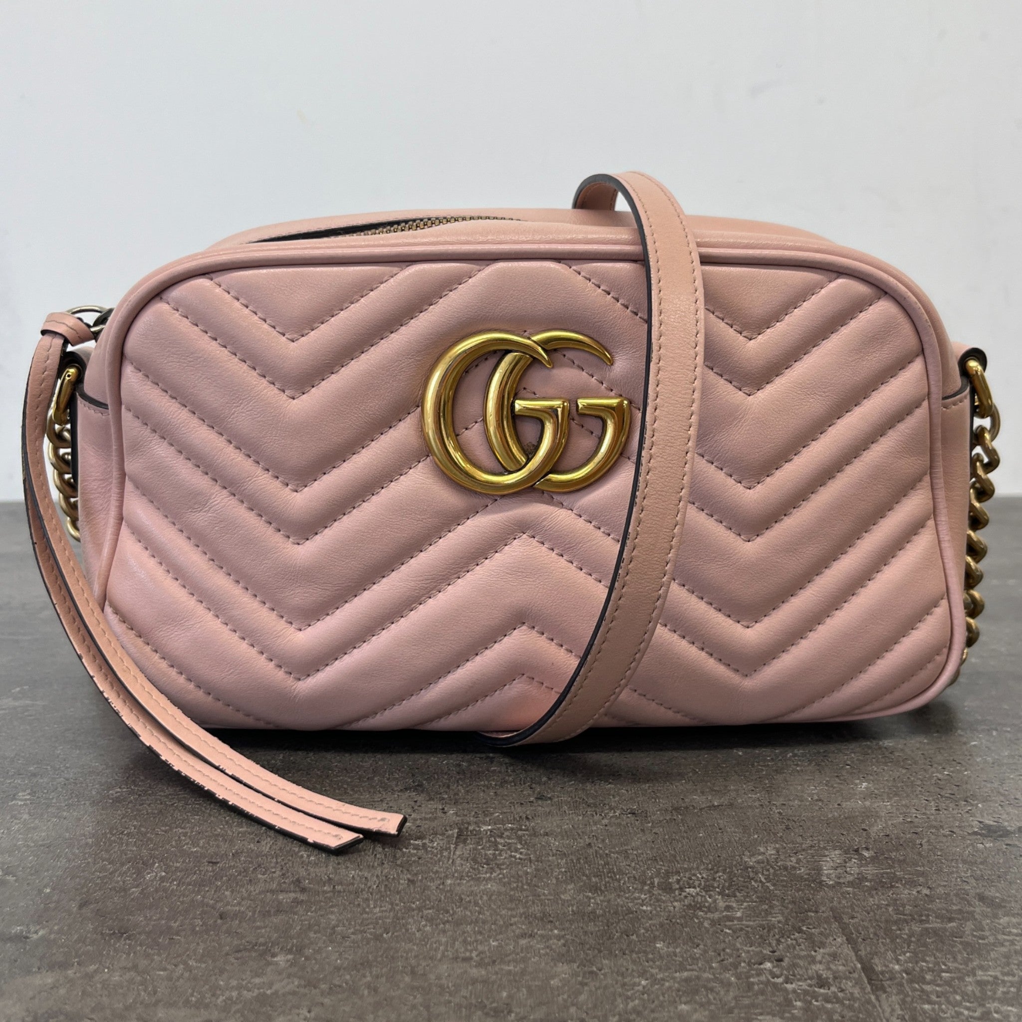 Women's Gg Marmont Camera Bag Pink