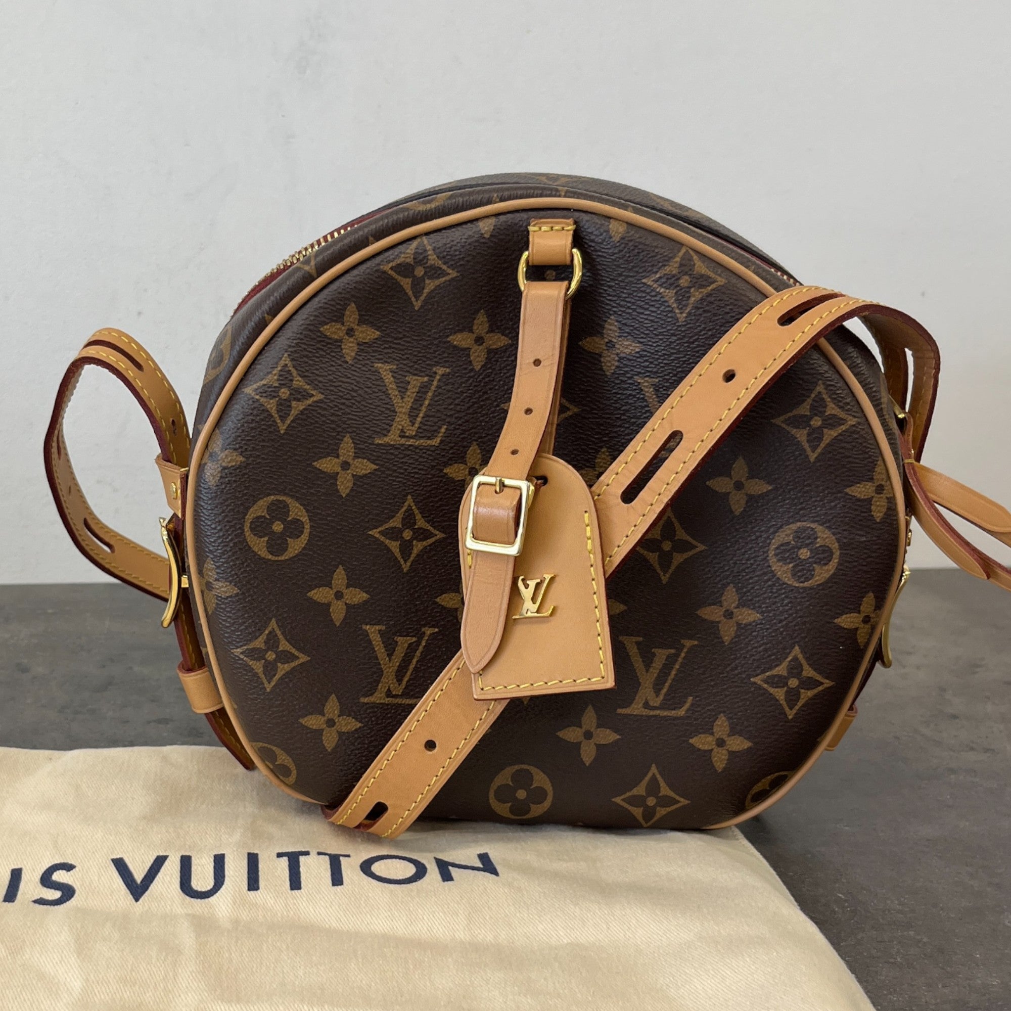 Women's Boite Chapeau Souple Mm Bag Brown