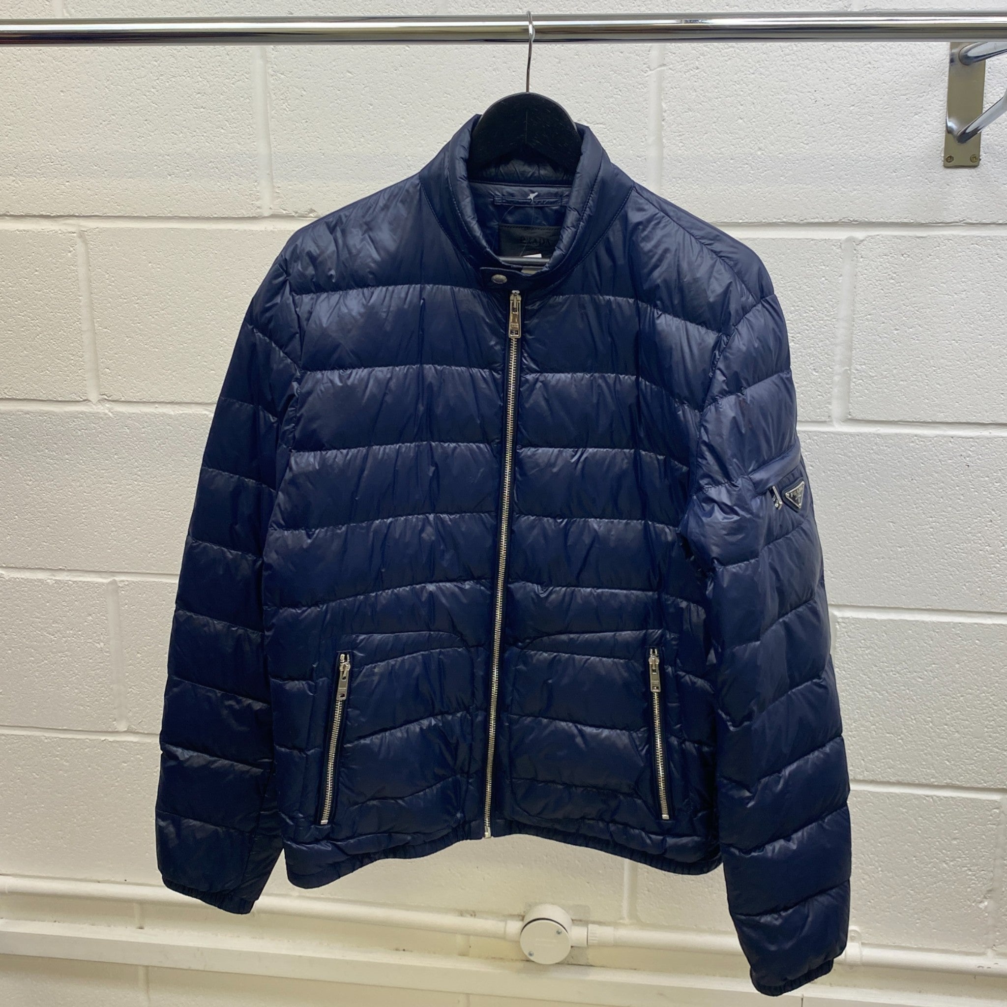 Men's Plaque Logo Down Jacket Navy Size IT 52 / XL