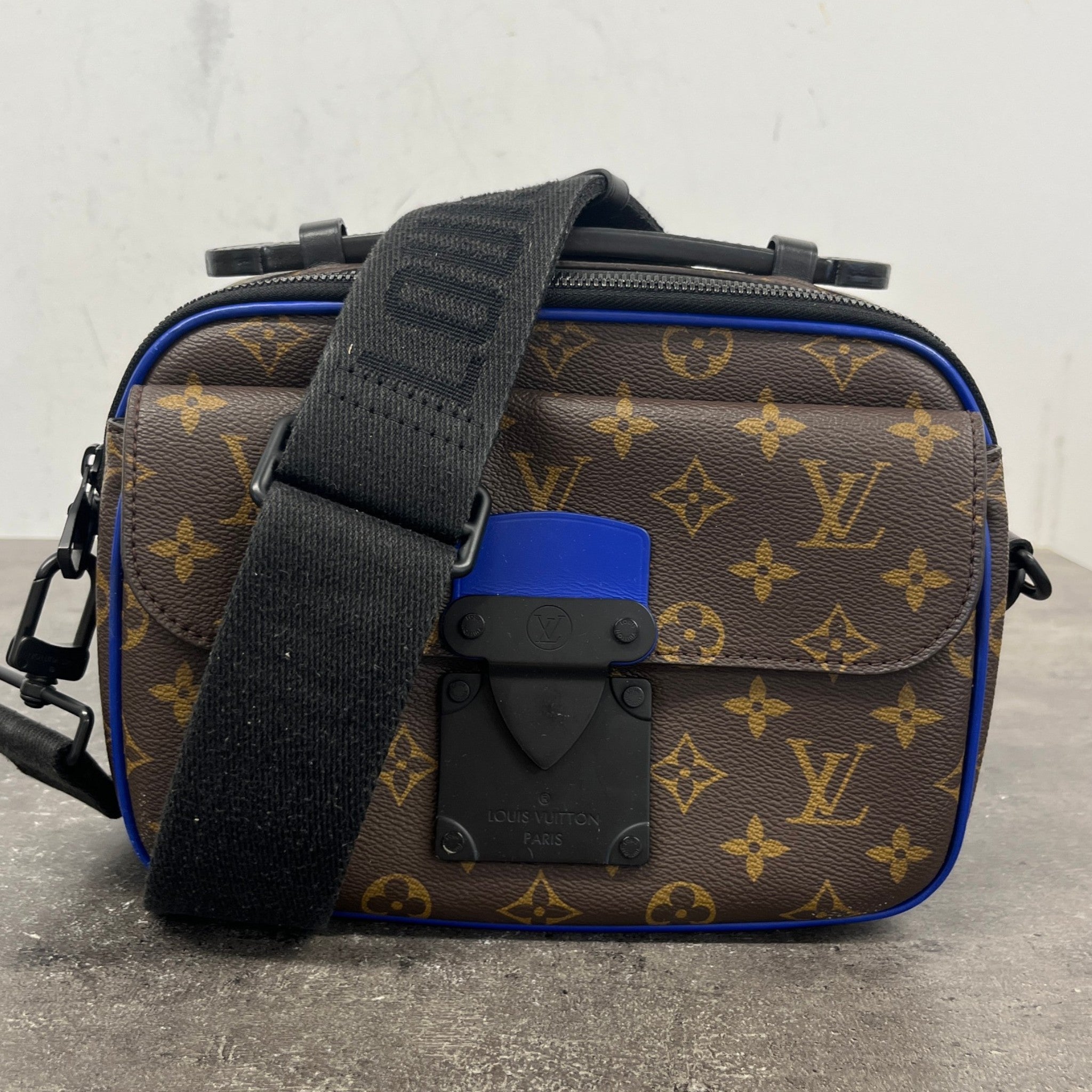 Men's Monogram S-Lock Messenger Bag Brown