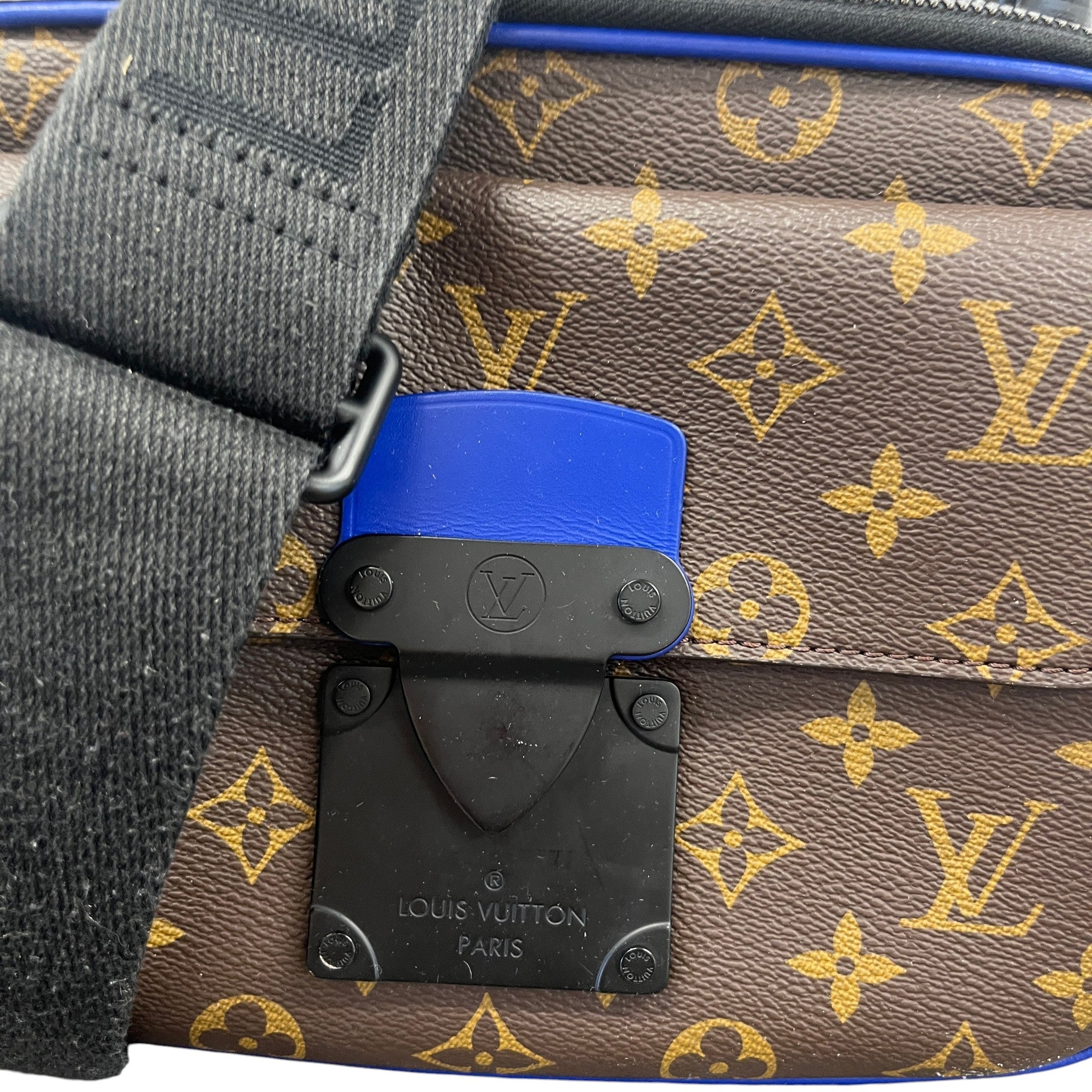 Men's Monogram S-Lock Messenger Bag Brown
