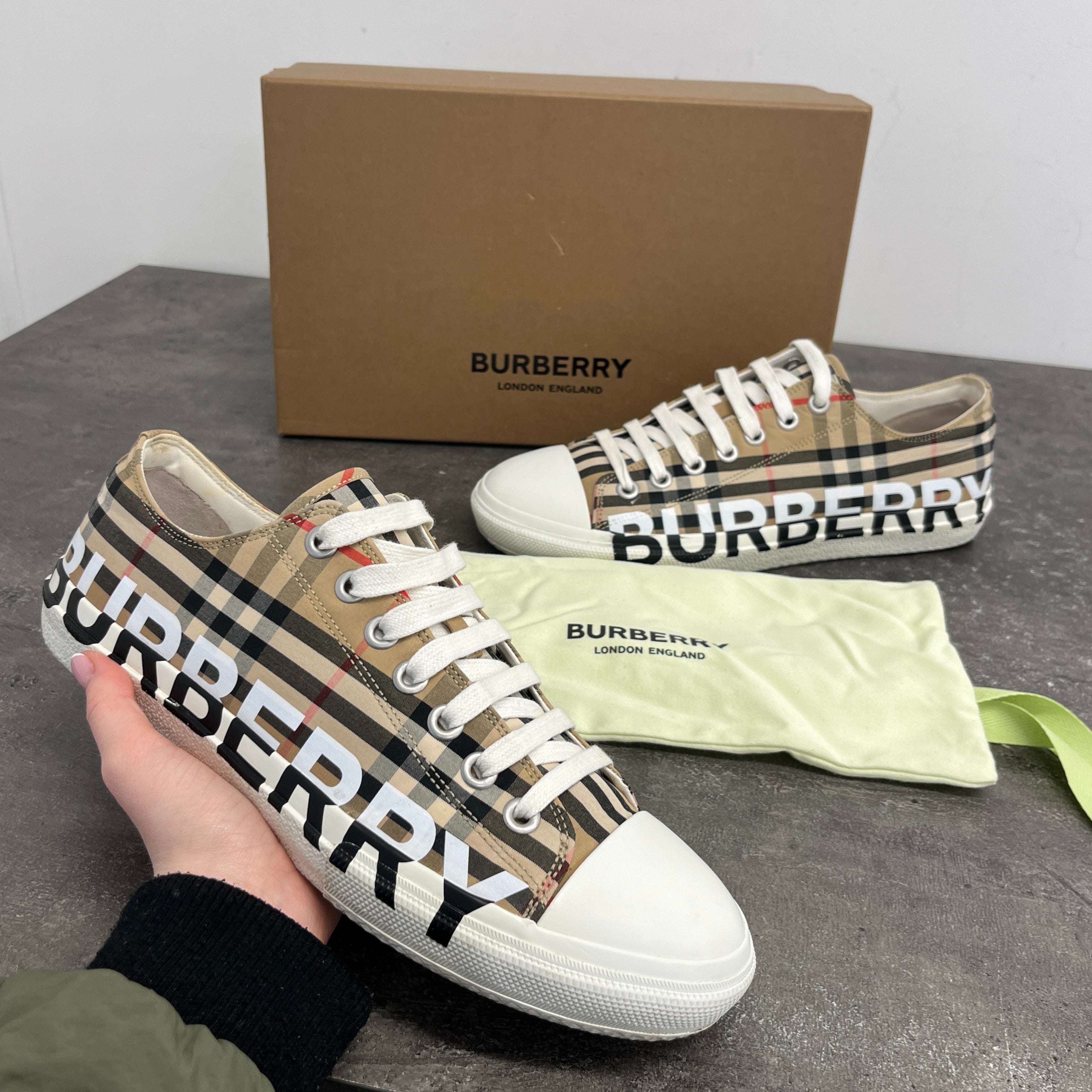 Men's Larkhall Low Trainers Beige Size EU 44 / UK 10