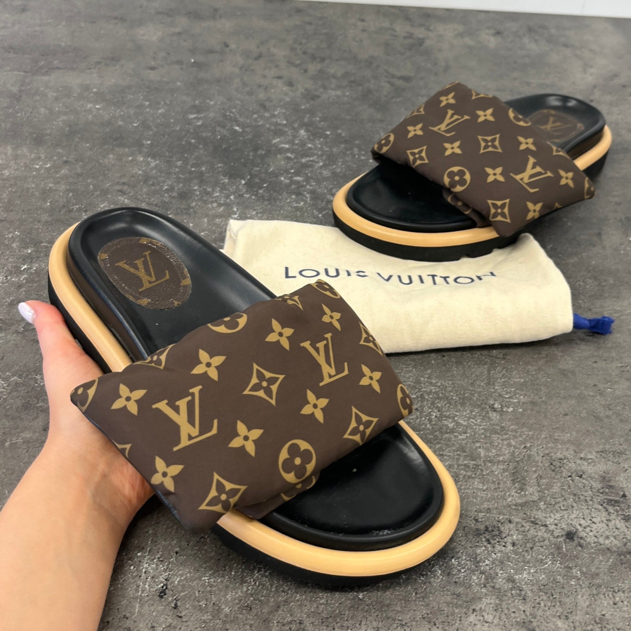 Women's Monogram Pool Pillow Flat Comfort Slides Brown Size EU 39 / UK 6